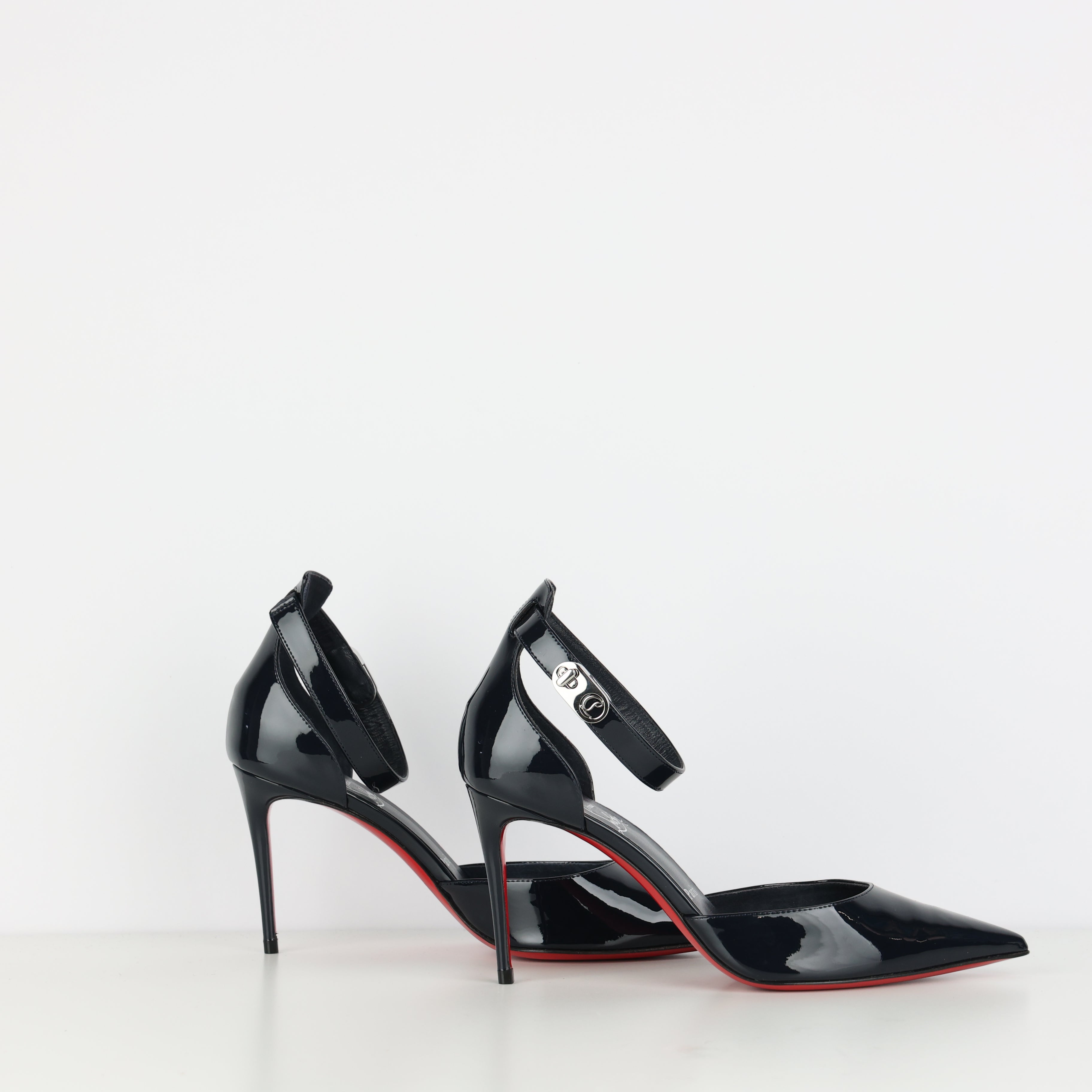 Heels , Shoe Size 37