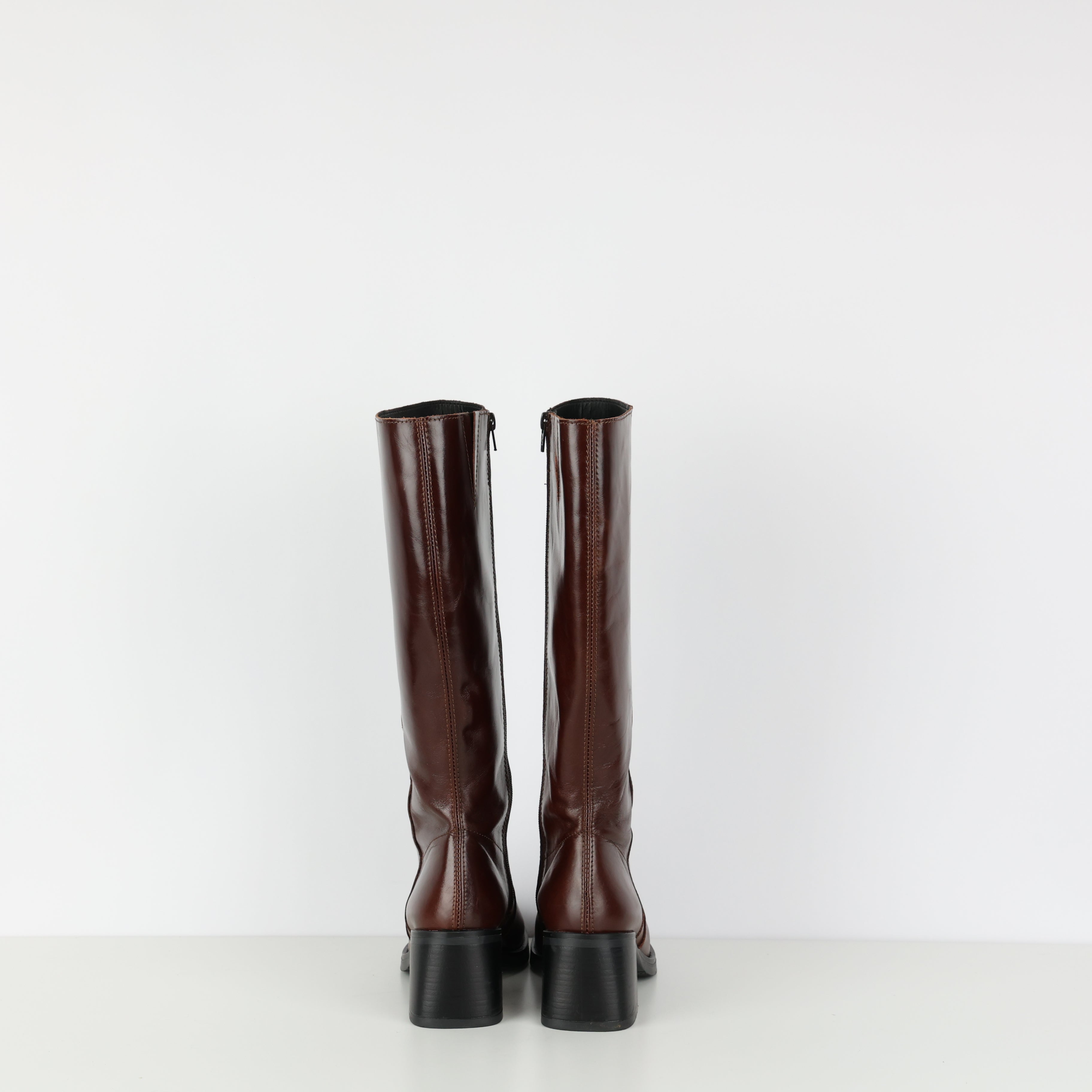Boots , Shoe Size 39