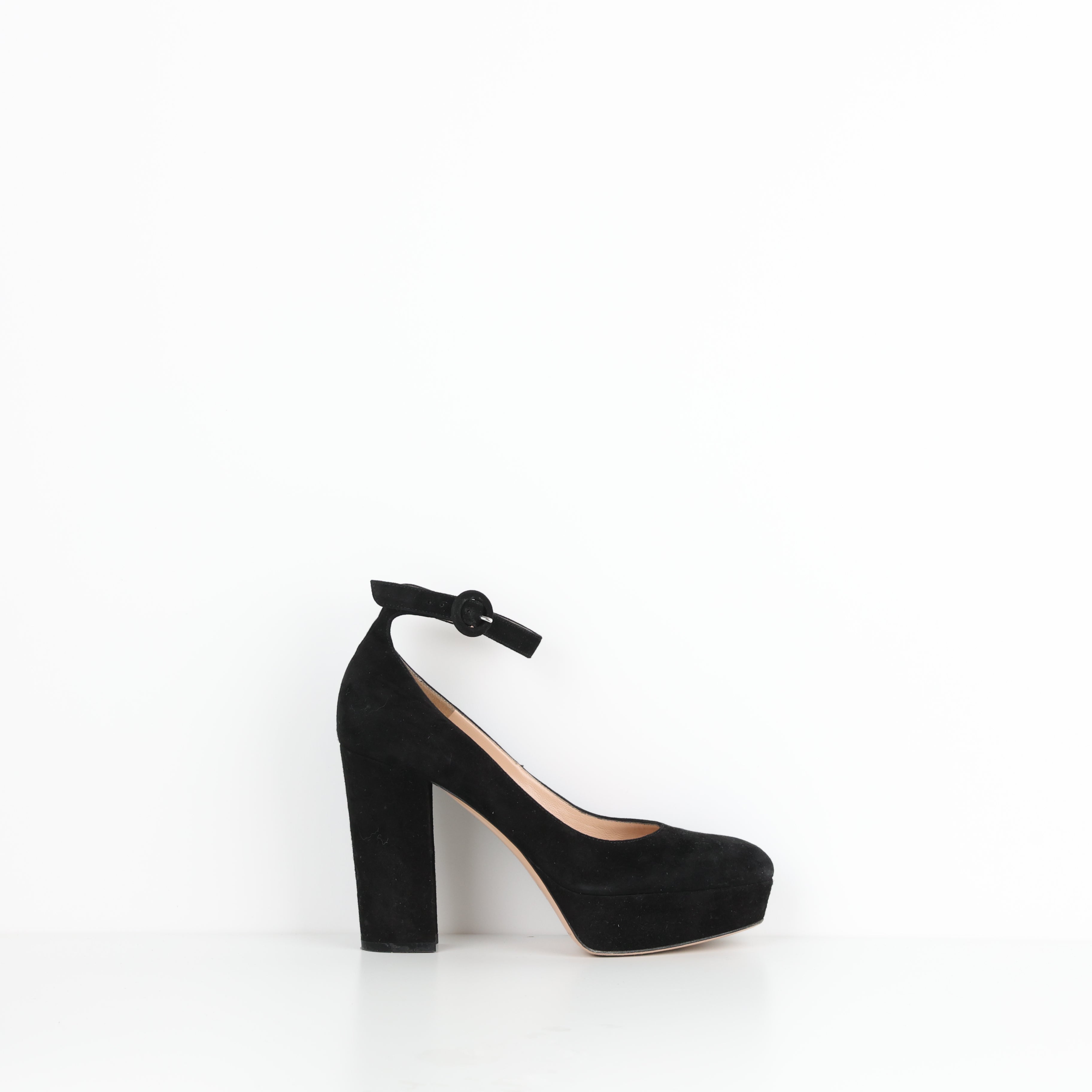 Heels , Shoe Size 40