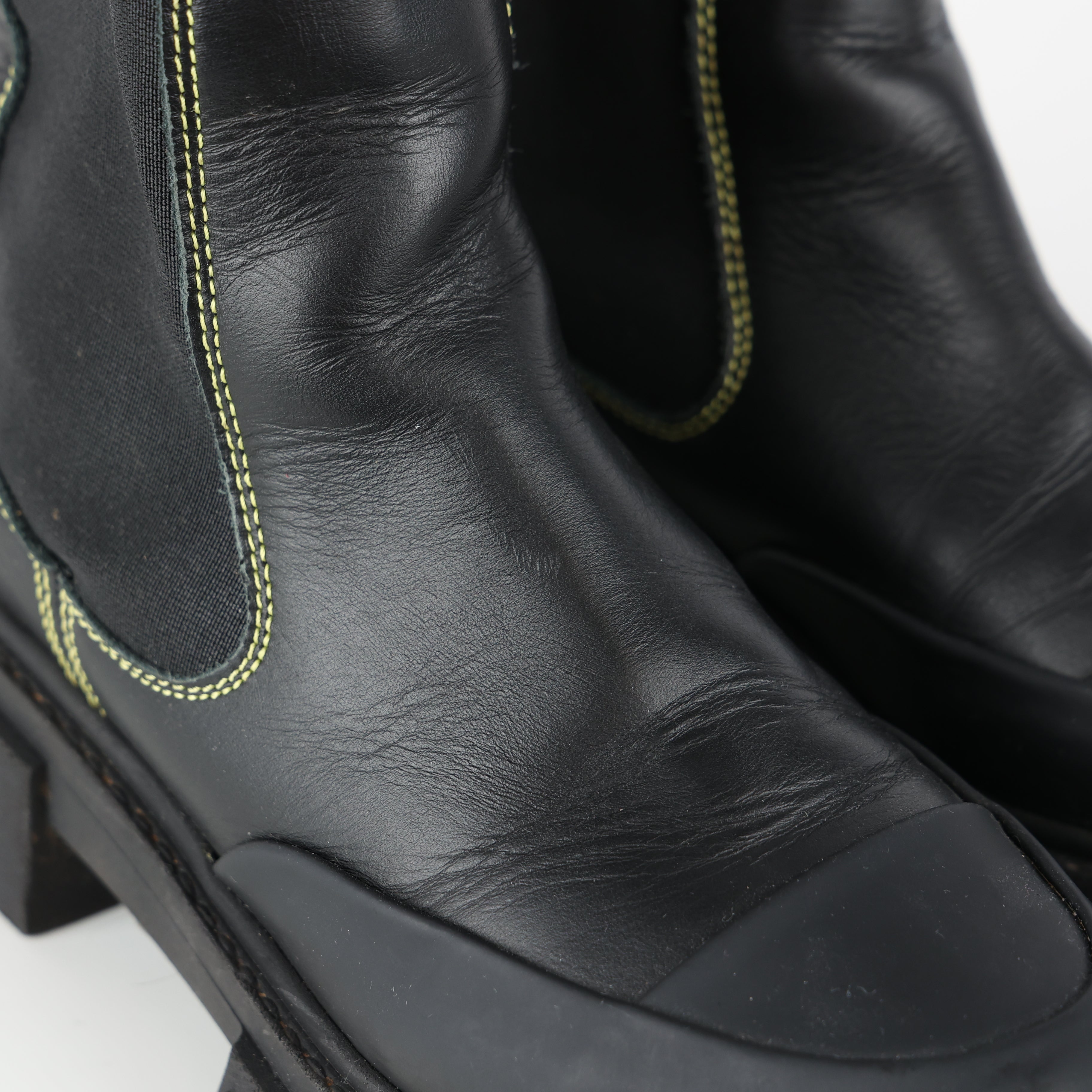 Boots , Shoe Size 40