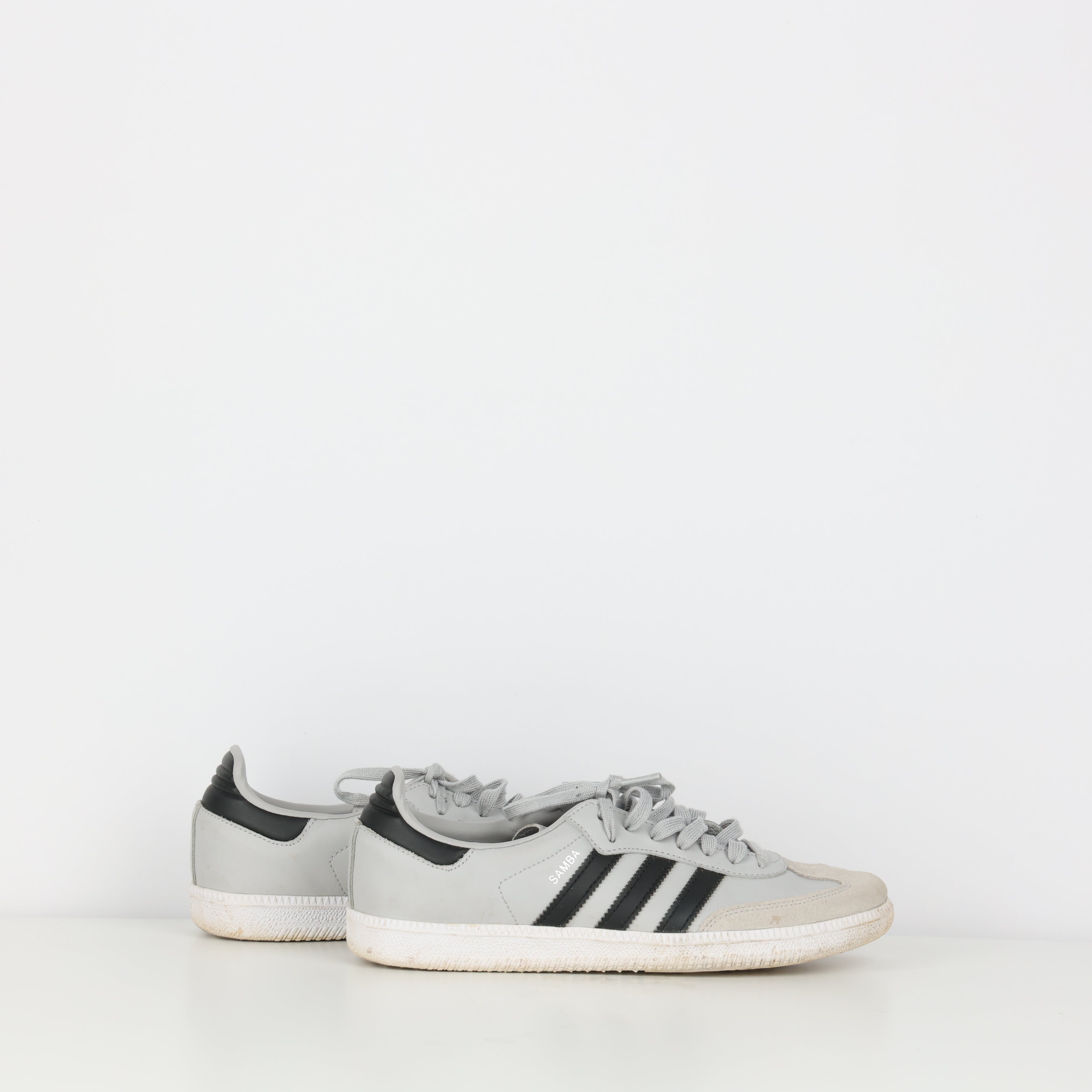 Trainers , Shoe Size 38