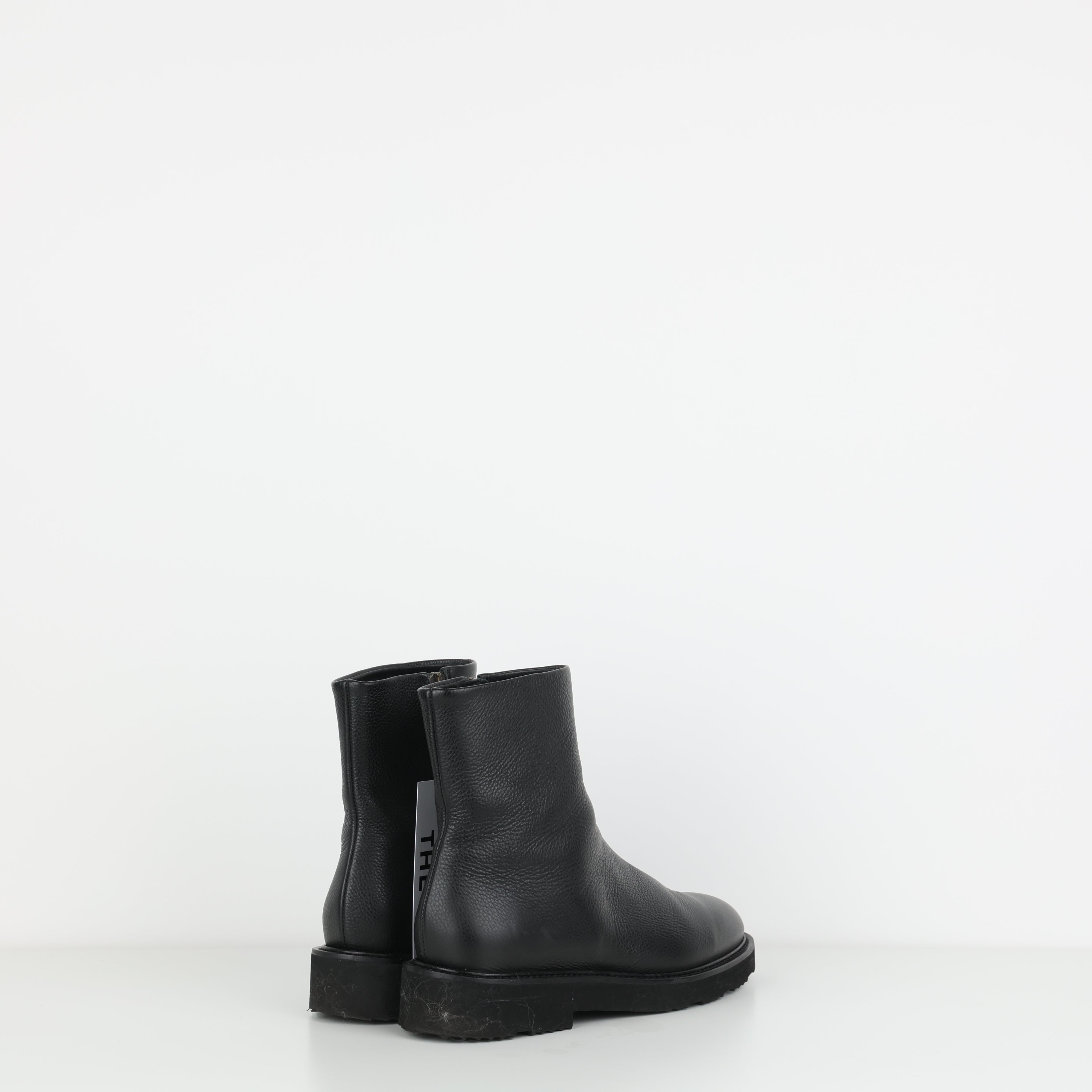 Boots , Shoe Size 40