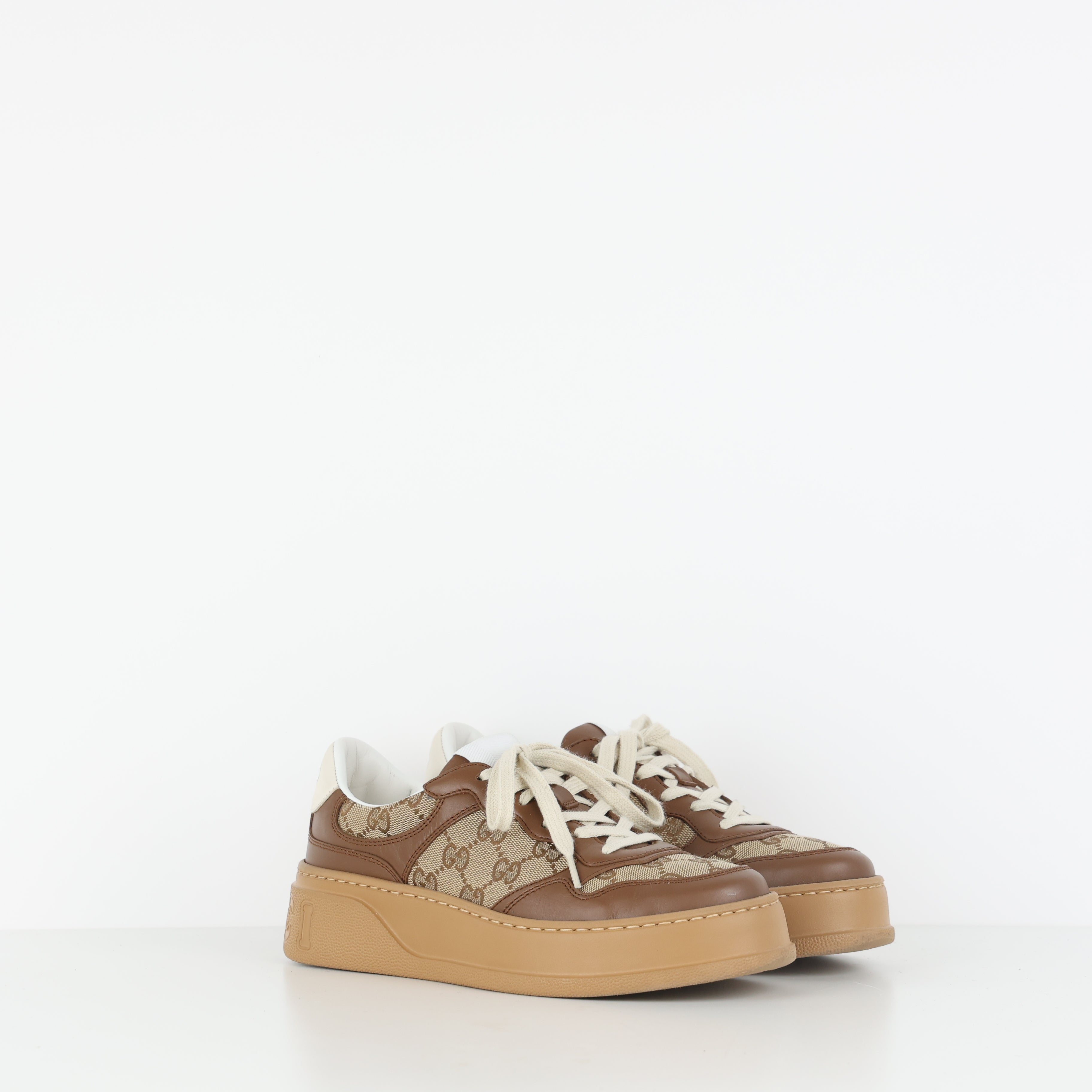 Trainers , Shoe Size 38