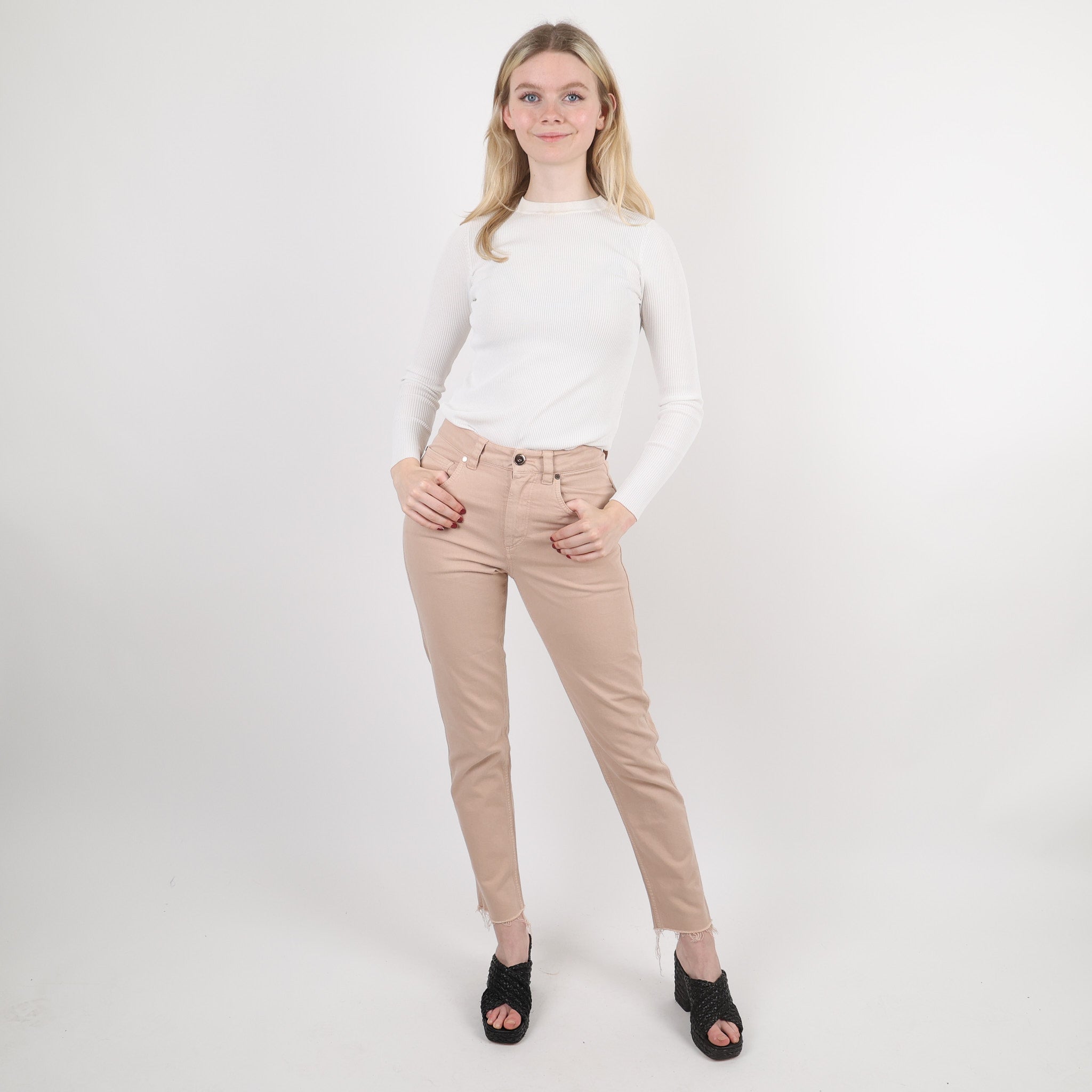 Jeans, Waist 25
