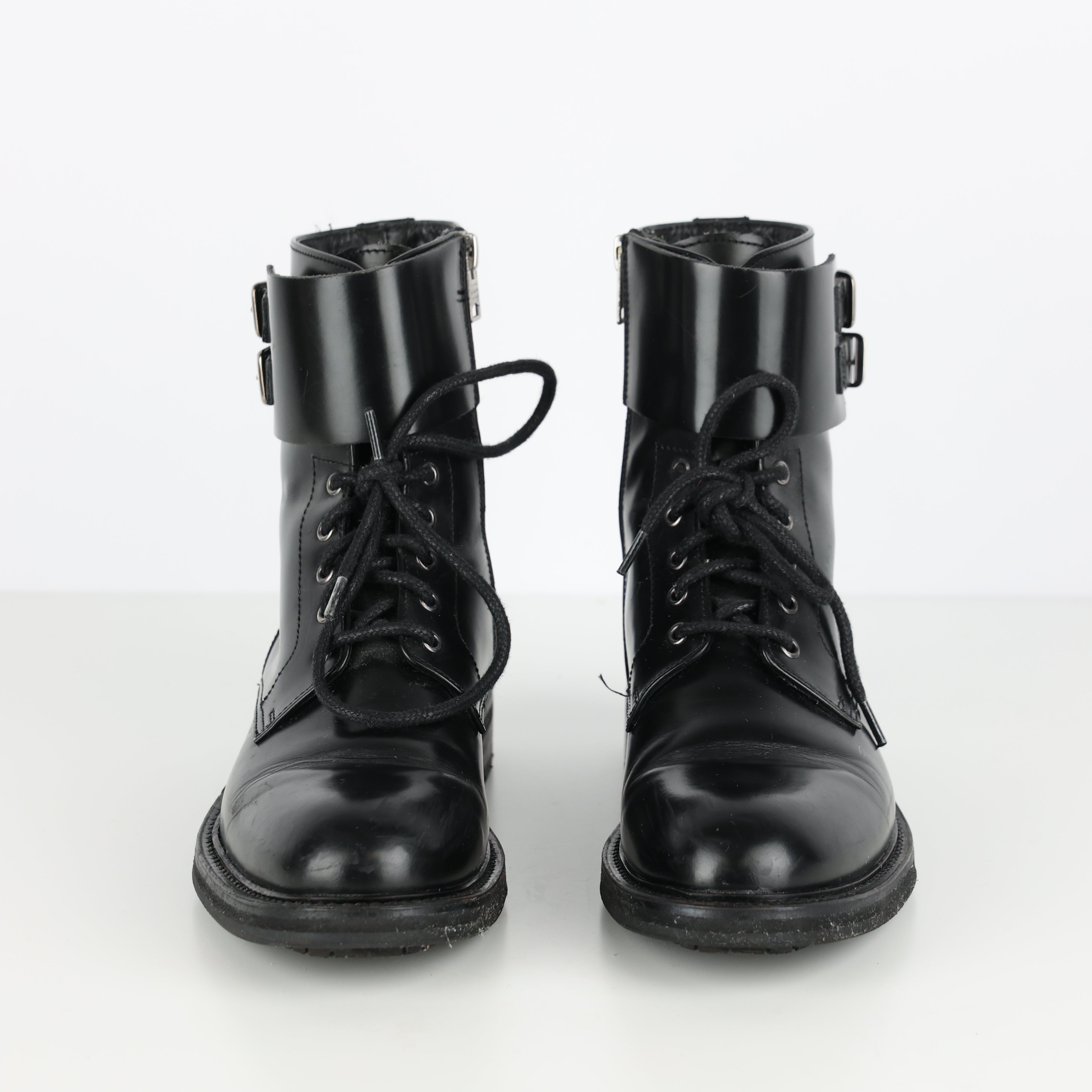Boots , Shoe Size 37