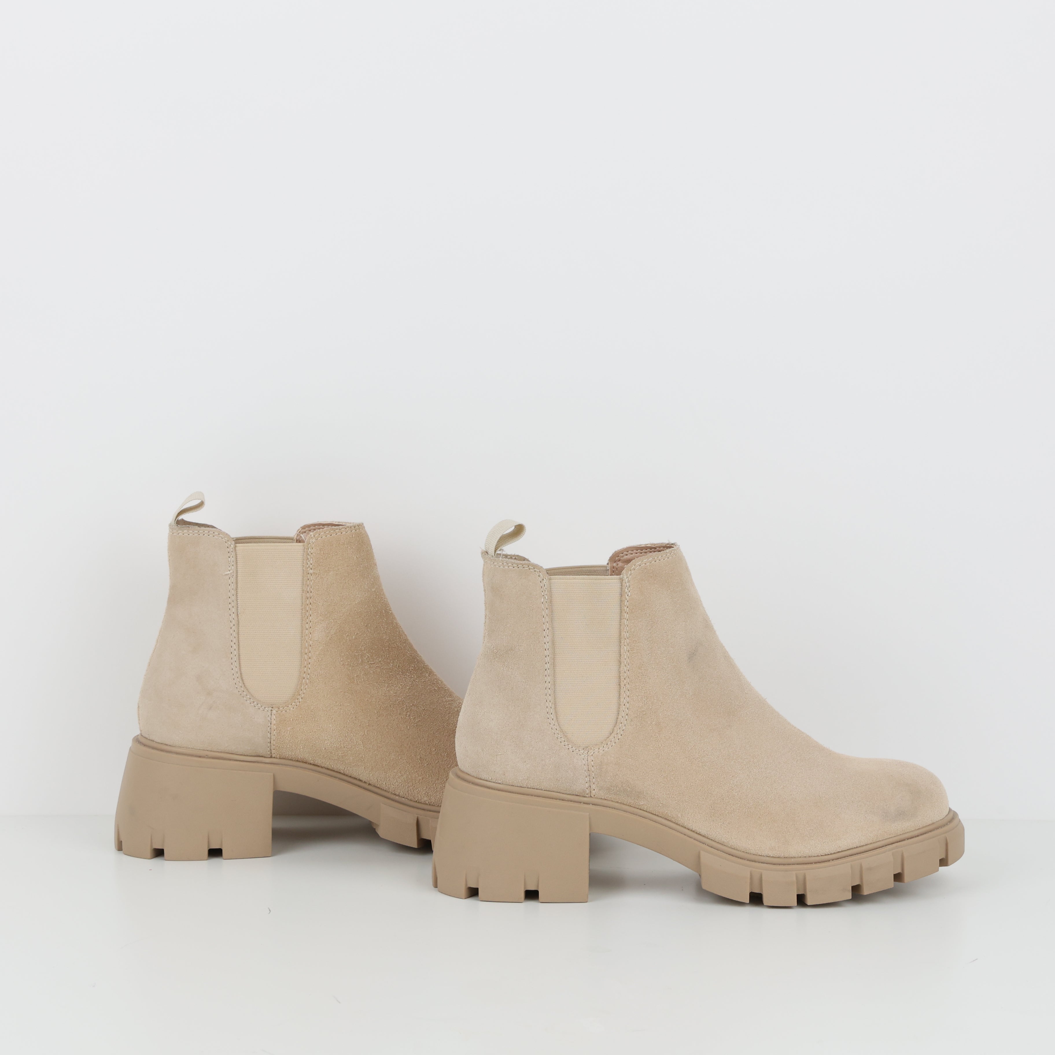 Boots , Shoe Size 42