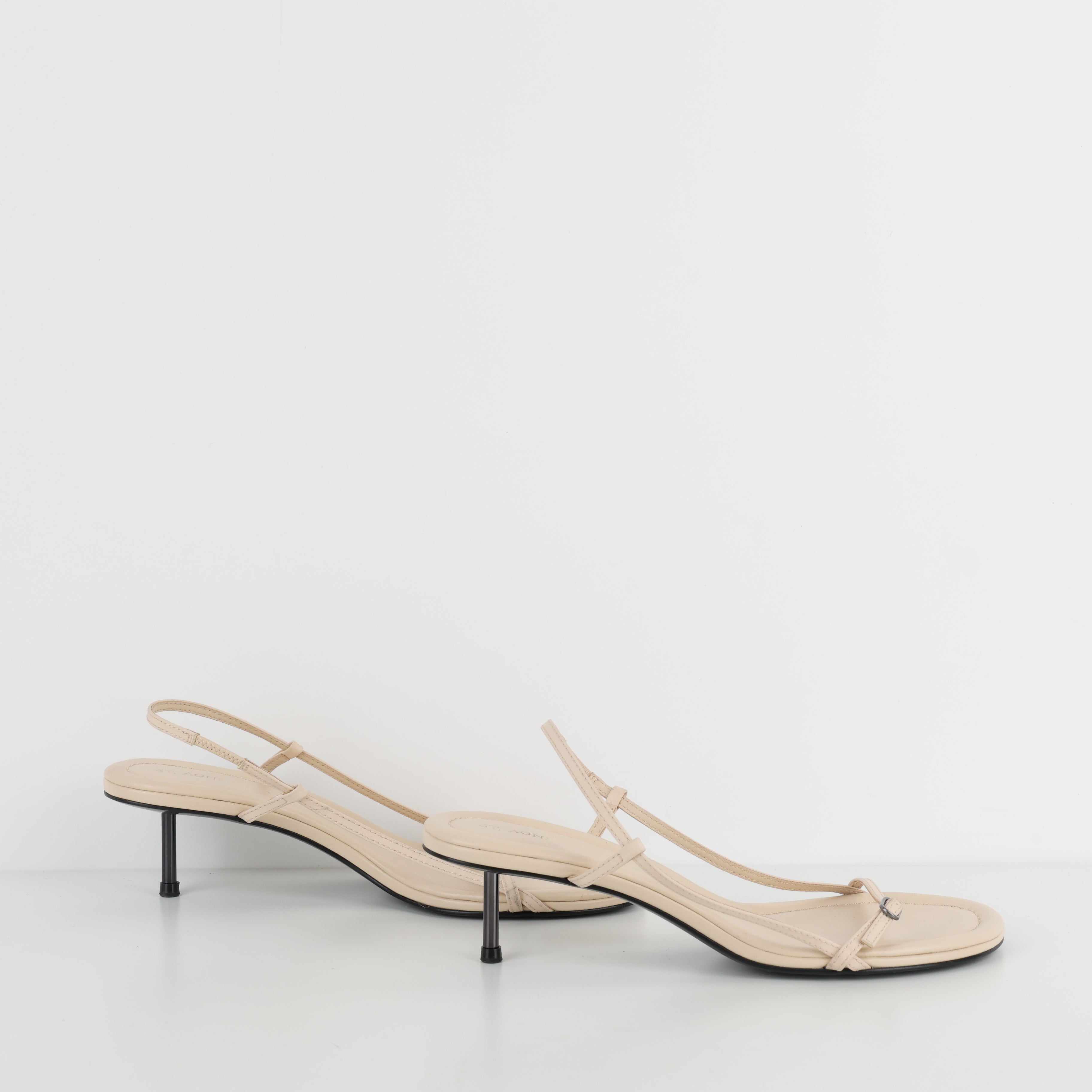 Heels , Shoe Size 39