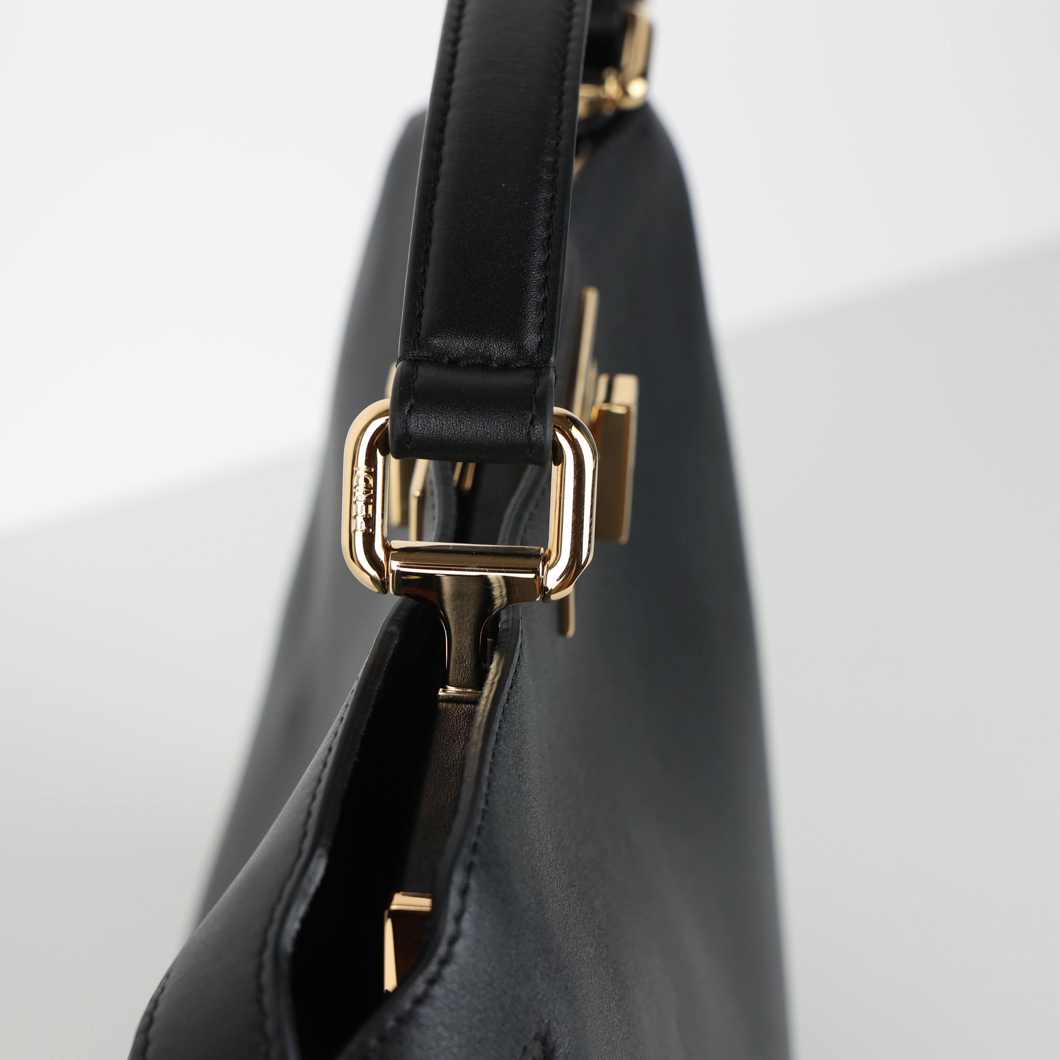 Fendi, Peekaboo Bag