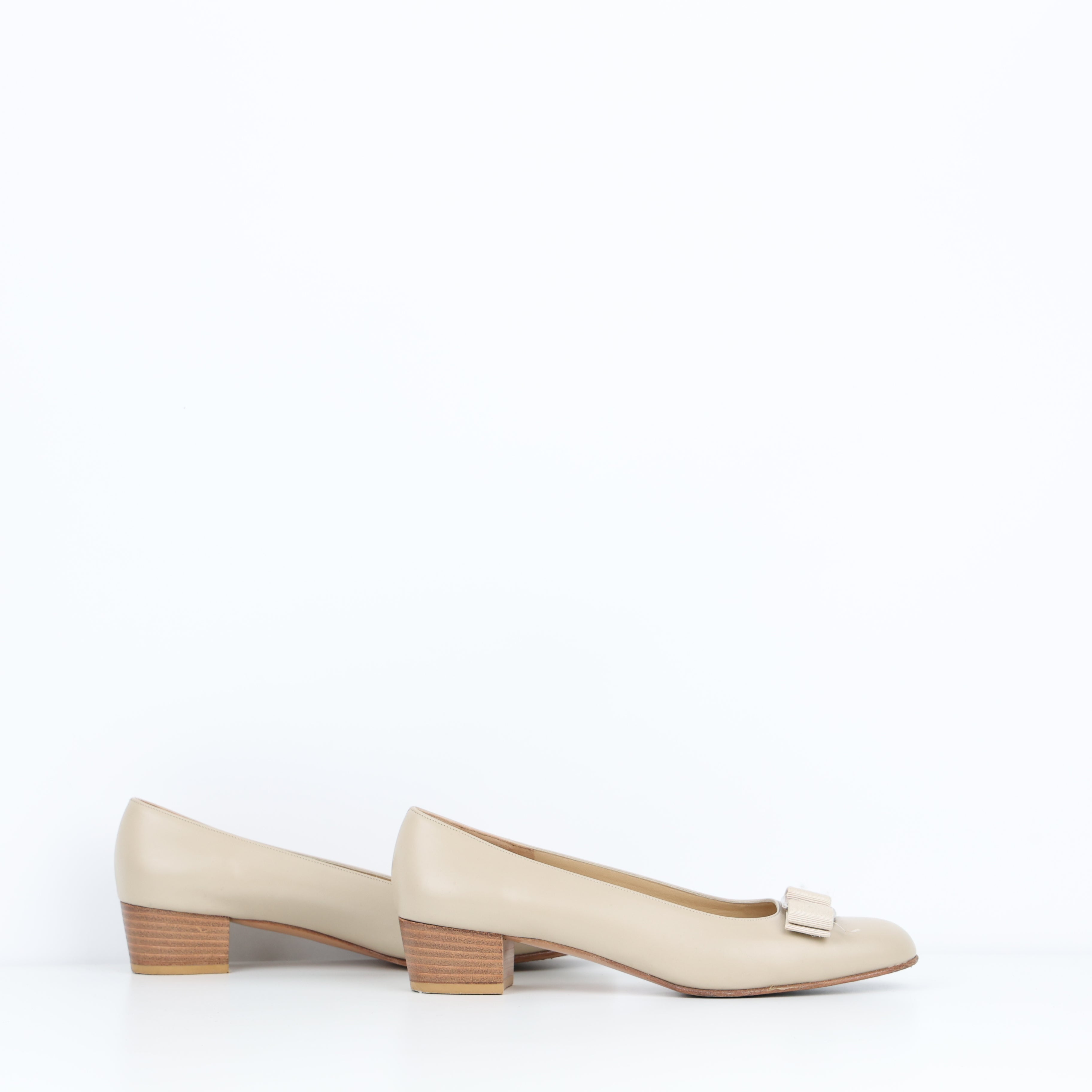 Heels , Shoe Size 38