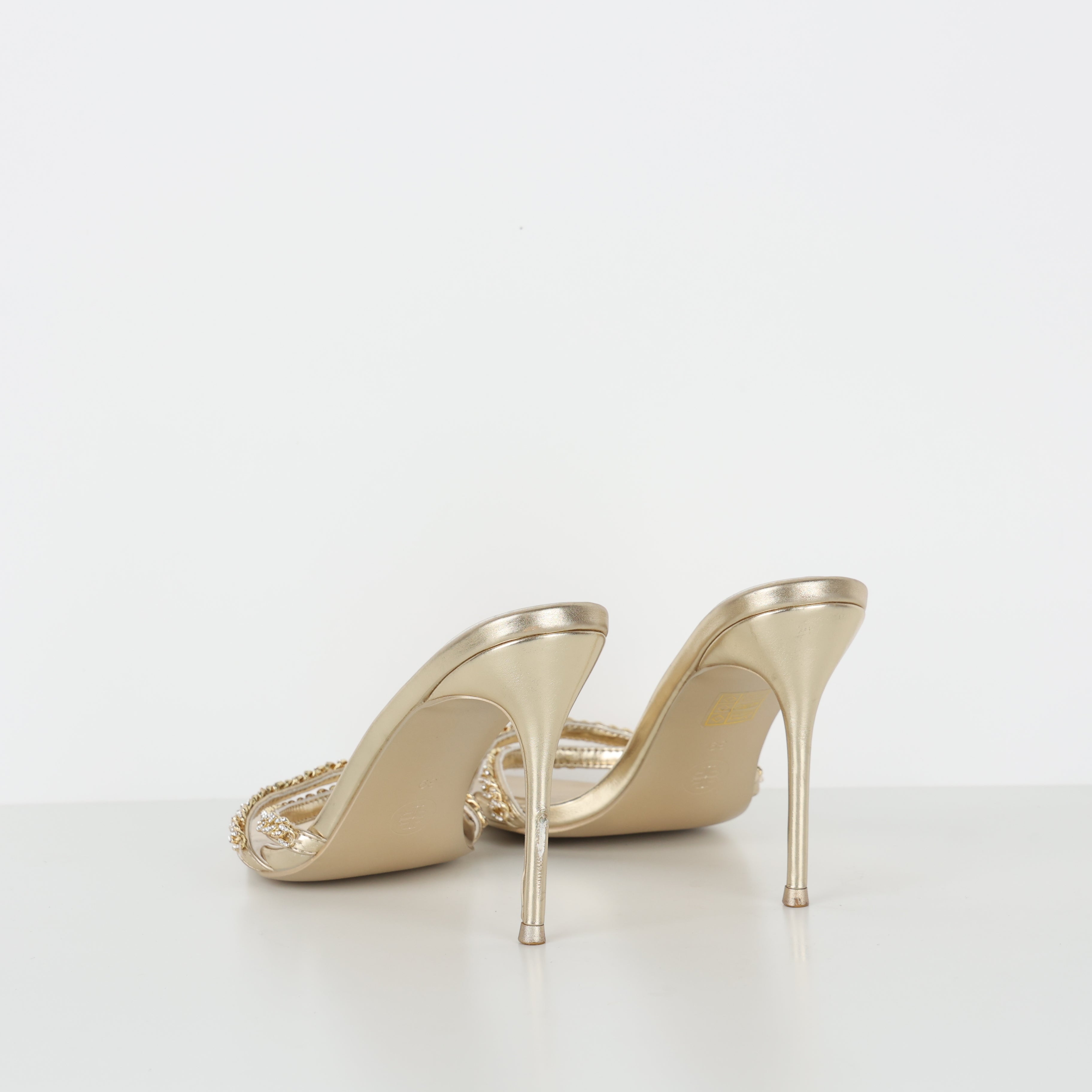 Heels , Shoe Size 39