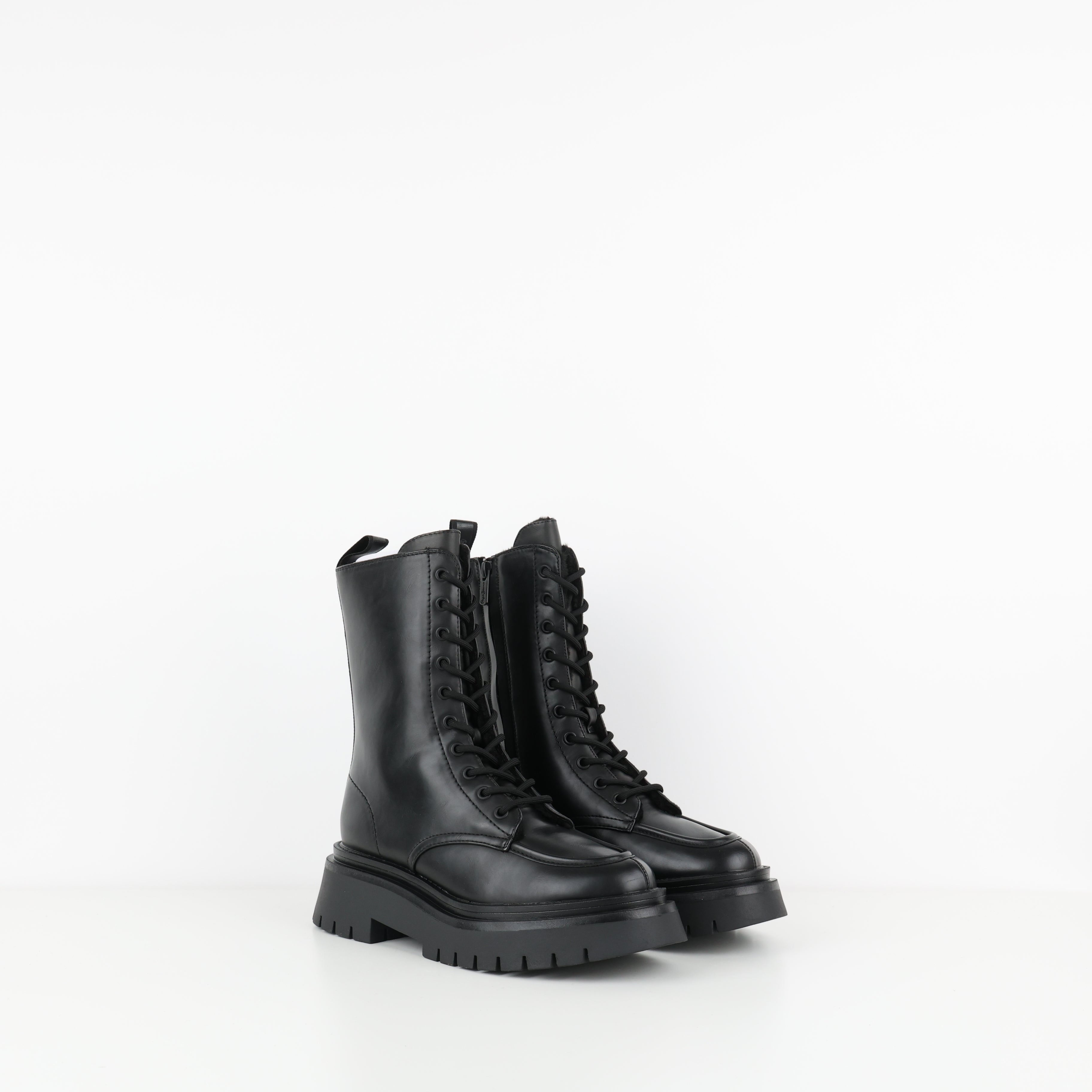 Boots , Shoe Size 39