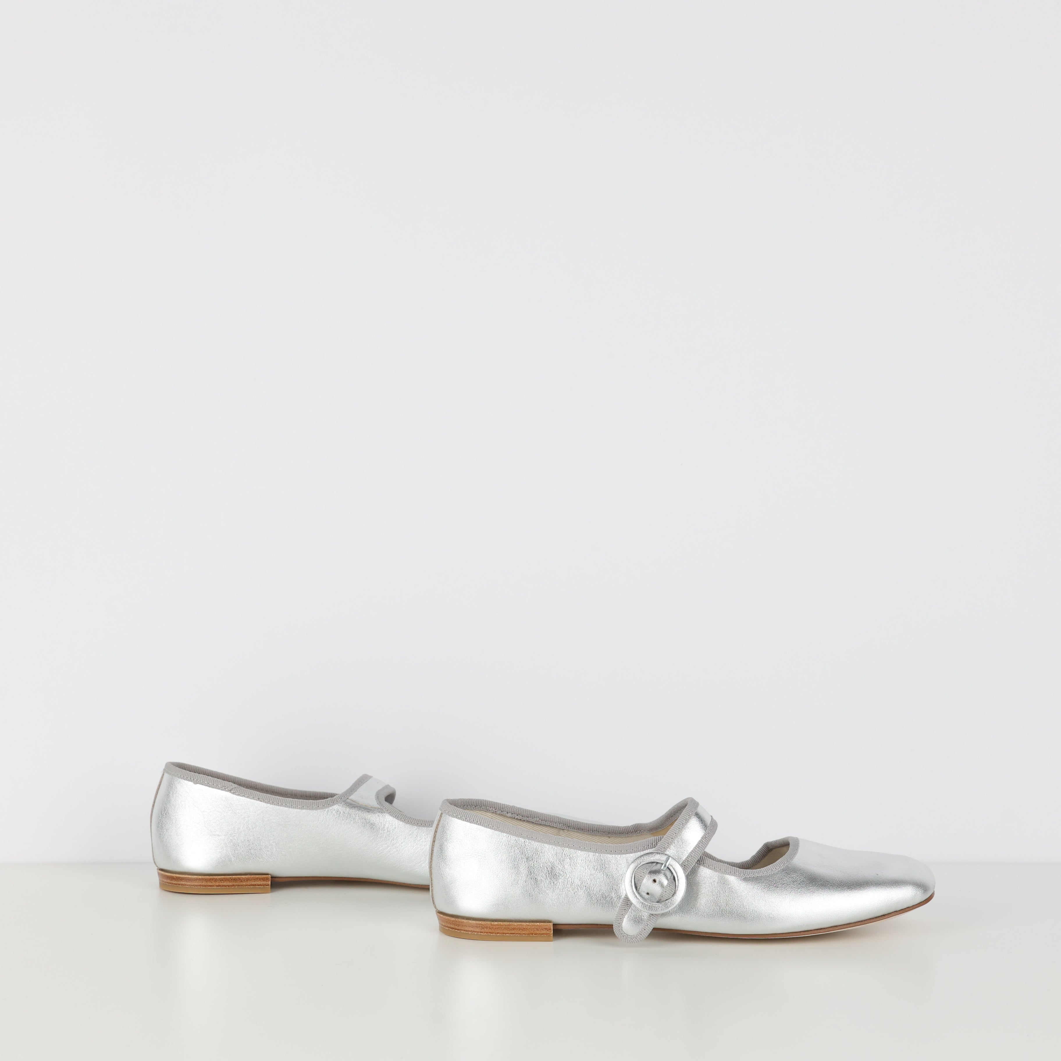 Flats, Shoe Size 39