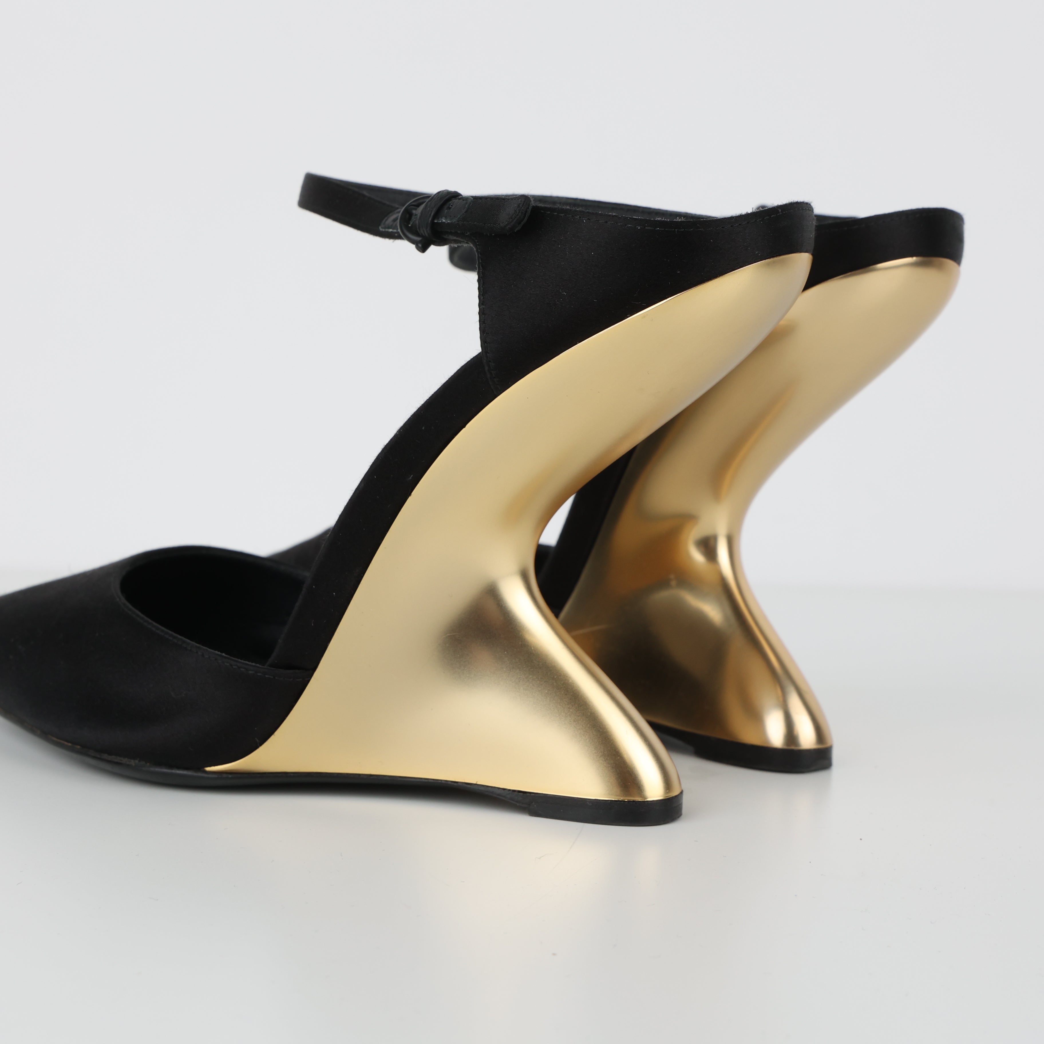 Heels , Shoe Size 40