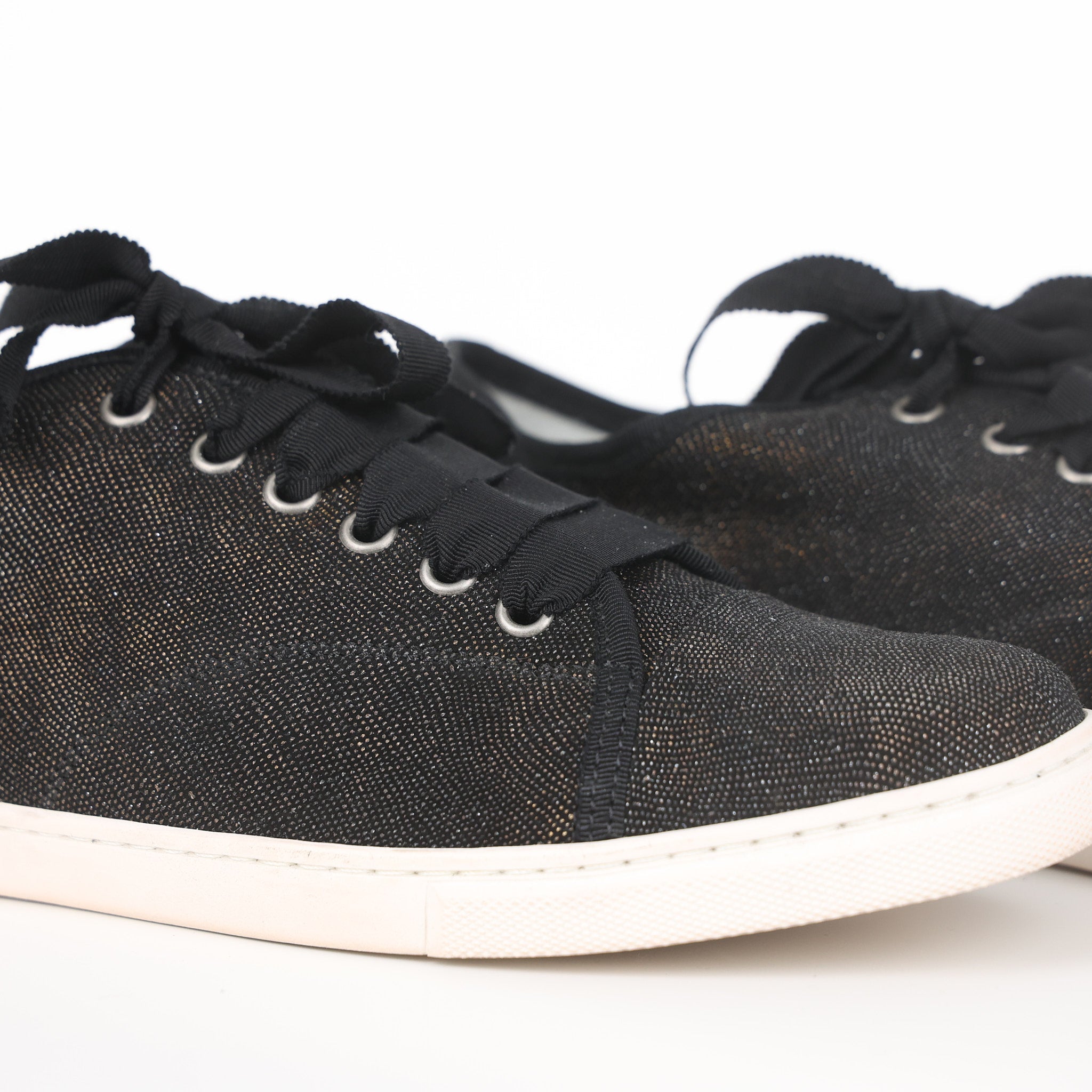 Trainers , Shoe Size 40