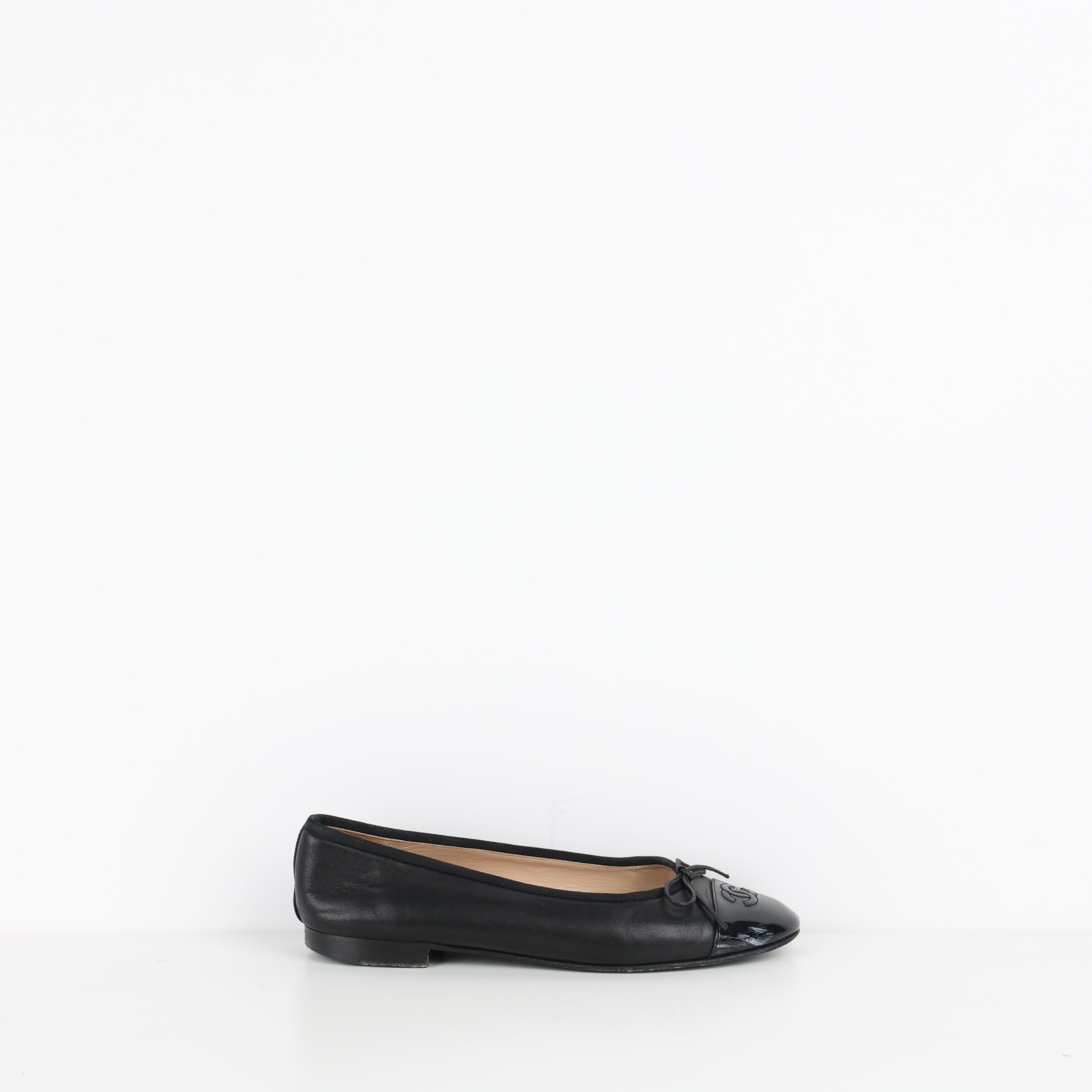 Flats , Shoe Size 38.5