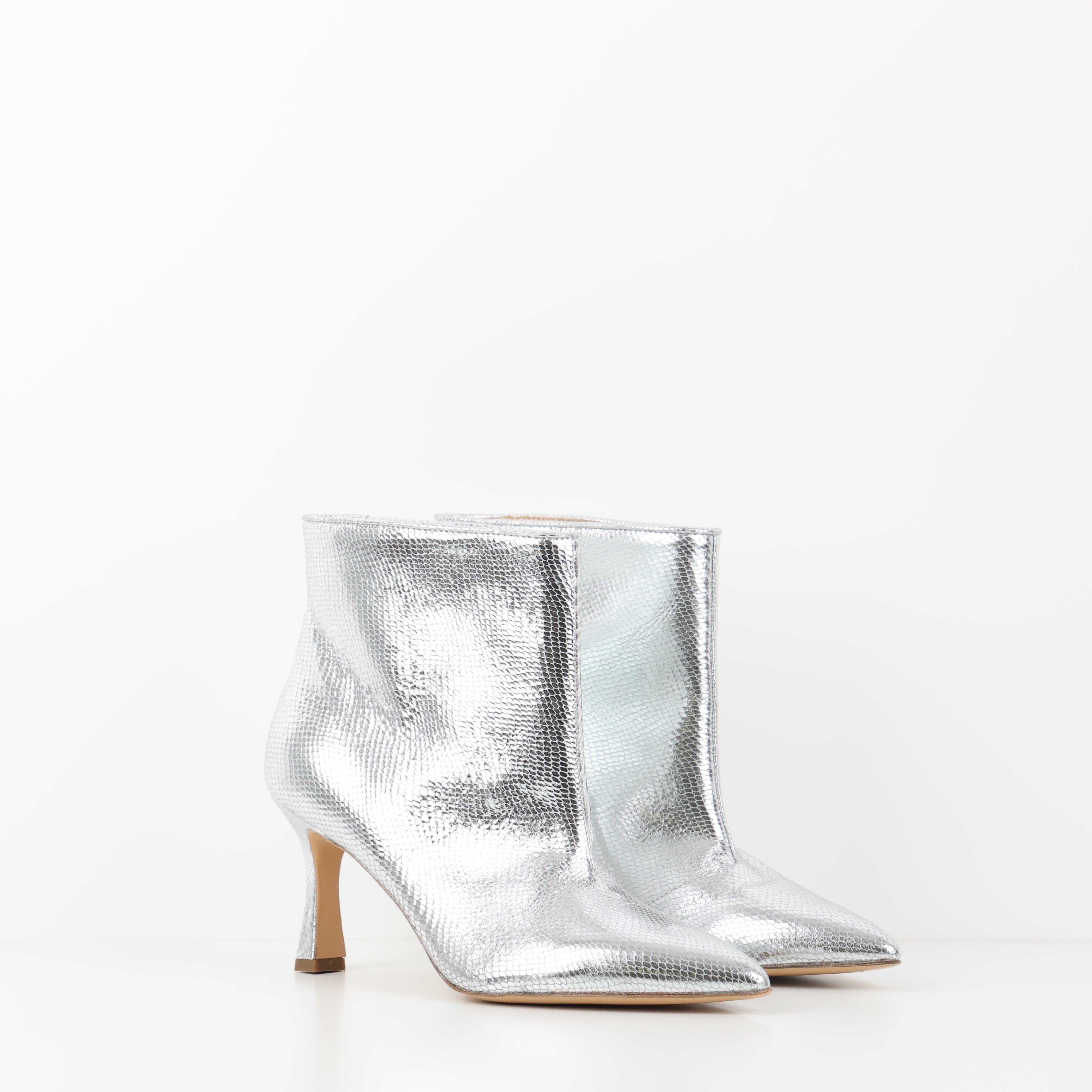 Heels , Shoe Size 41