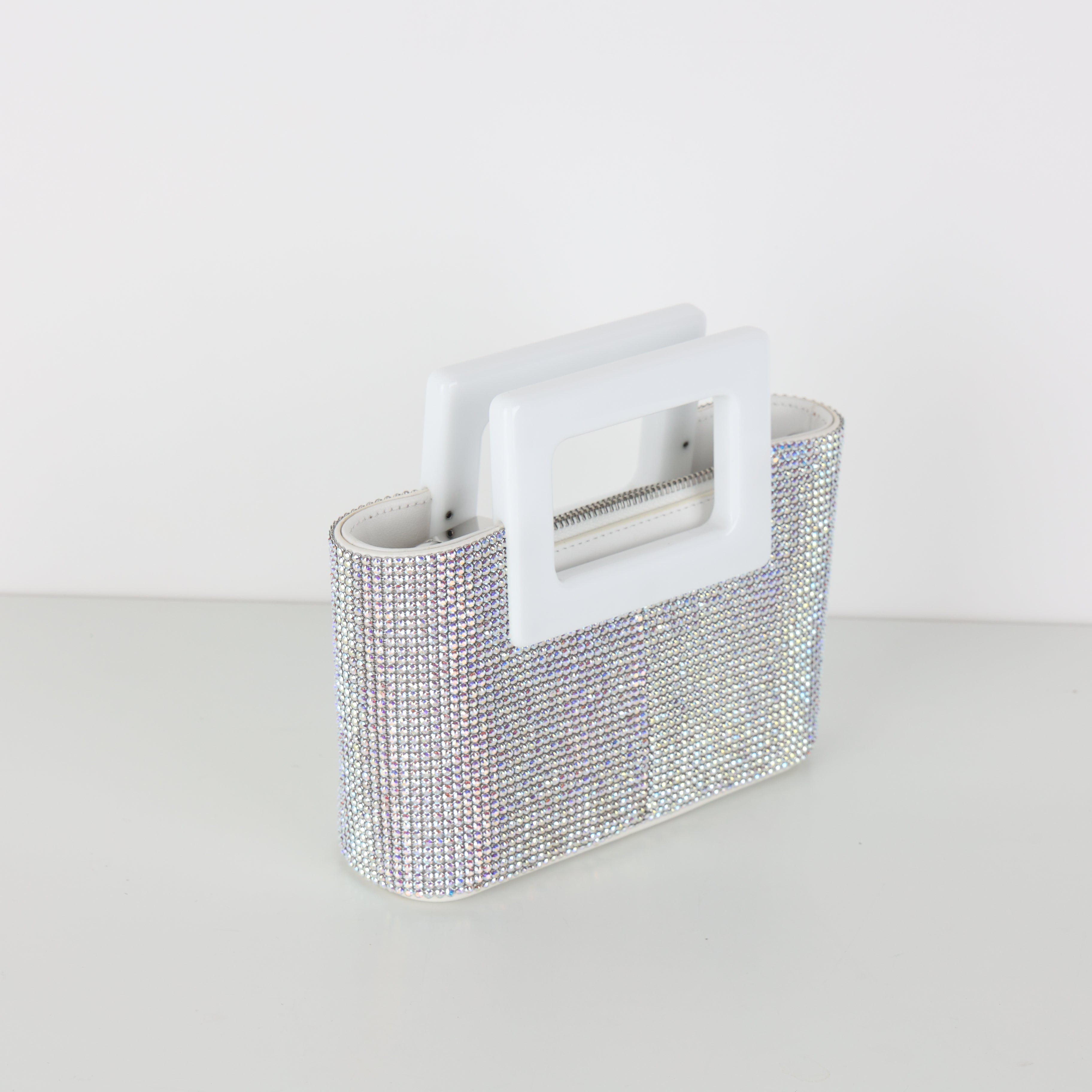 Marina Raphael X Evangelie Smyrniotaki, Clutch