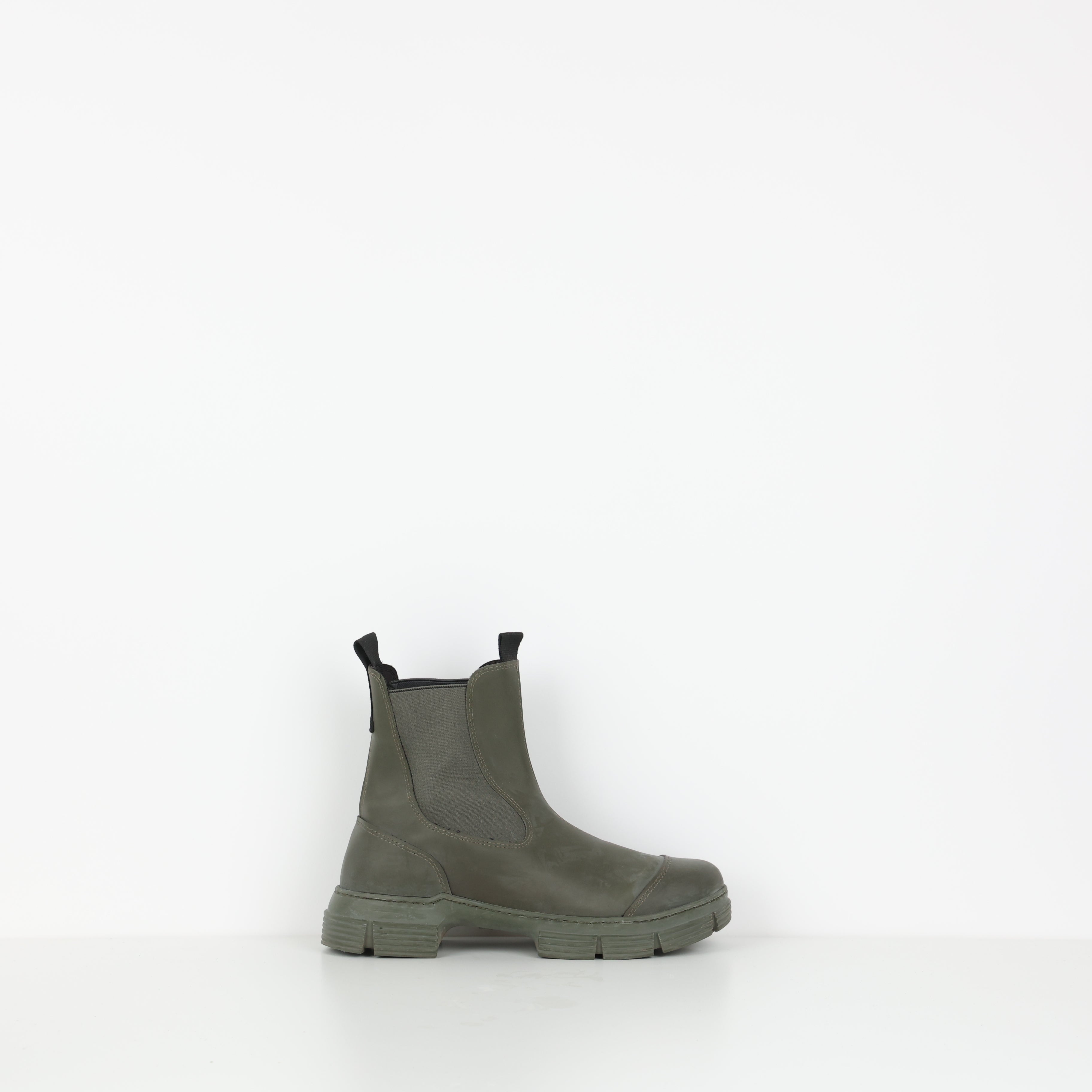 Boots , Shoe Size 40
