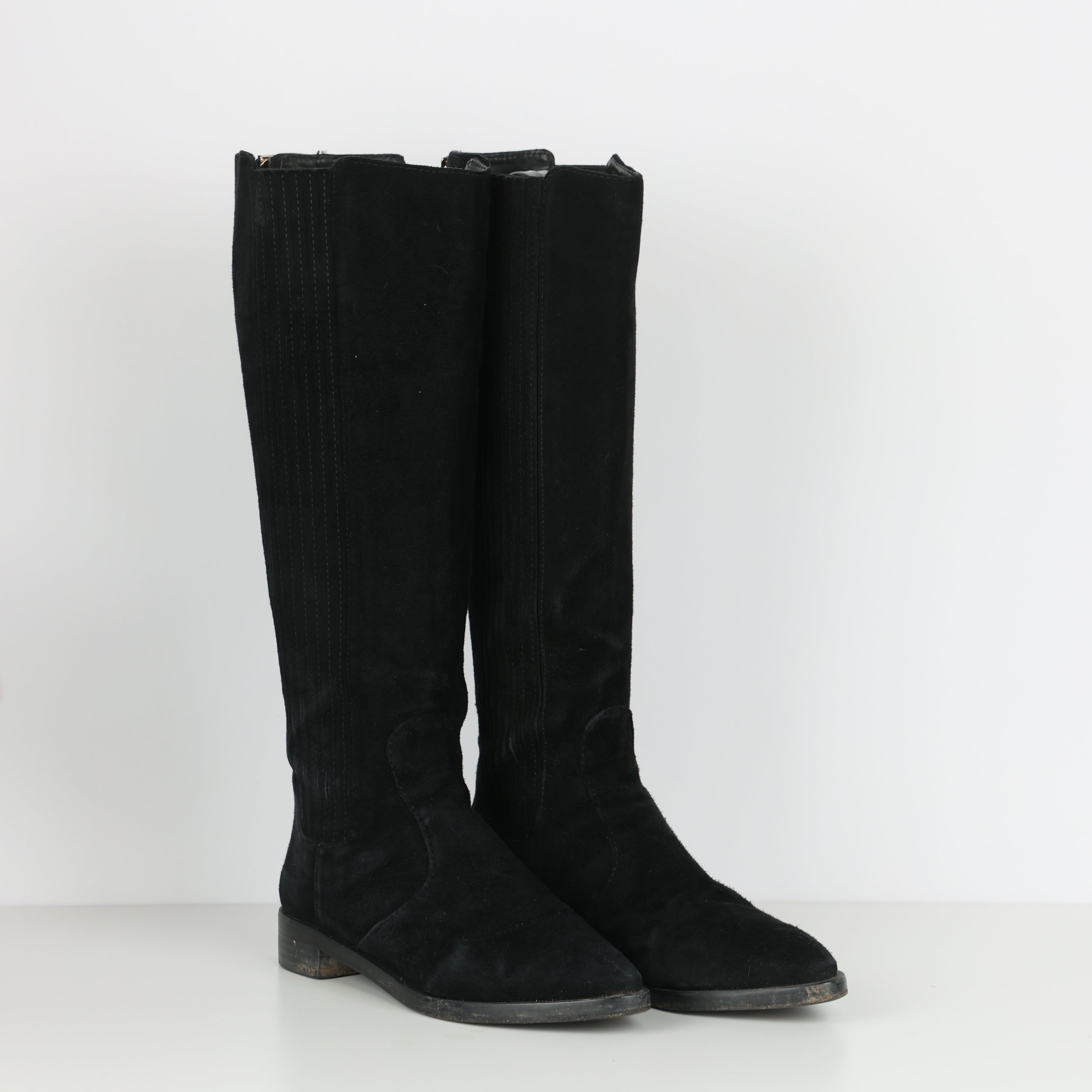 Boots , Shoe Size 37