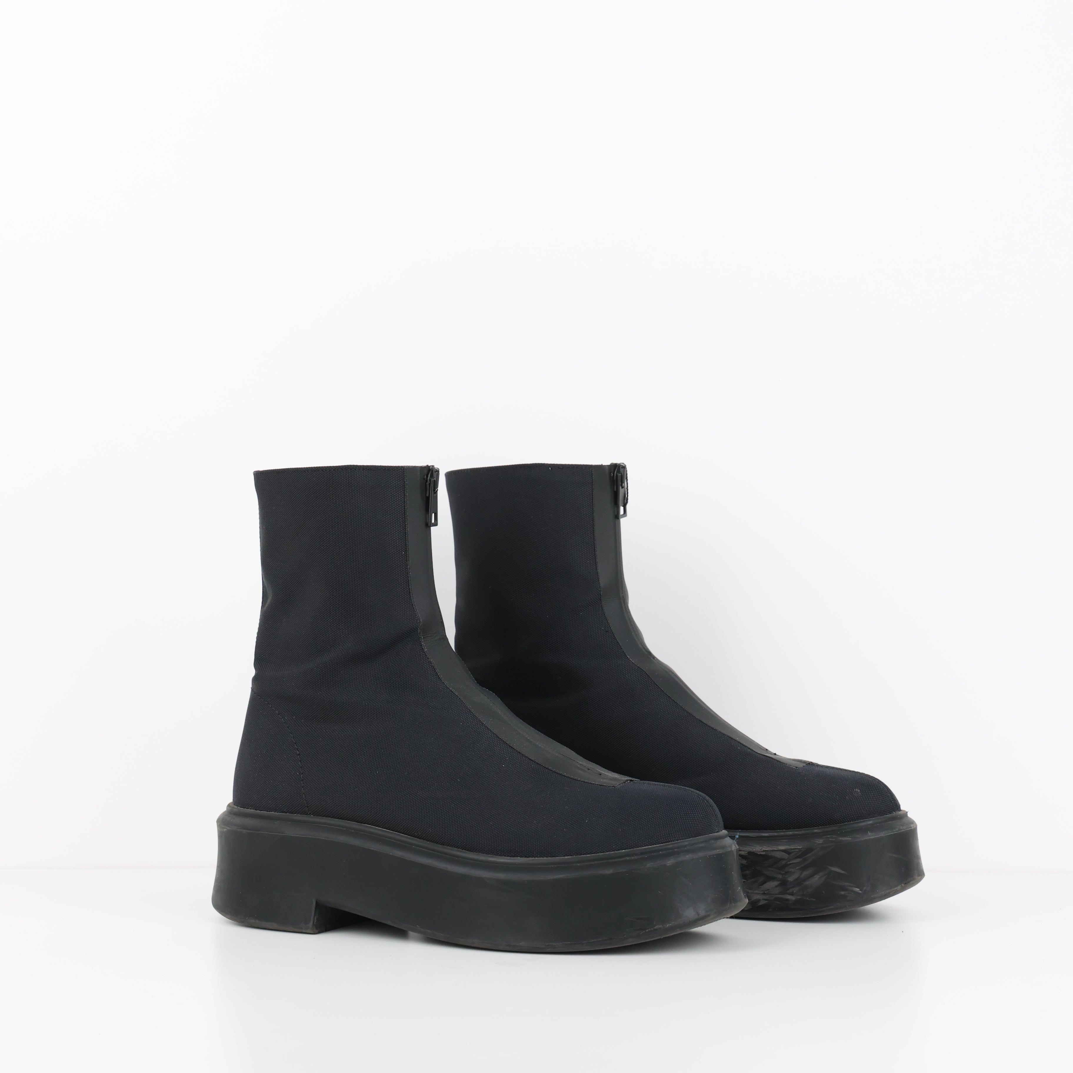 Boots , Shoe Size 39