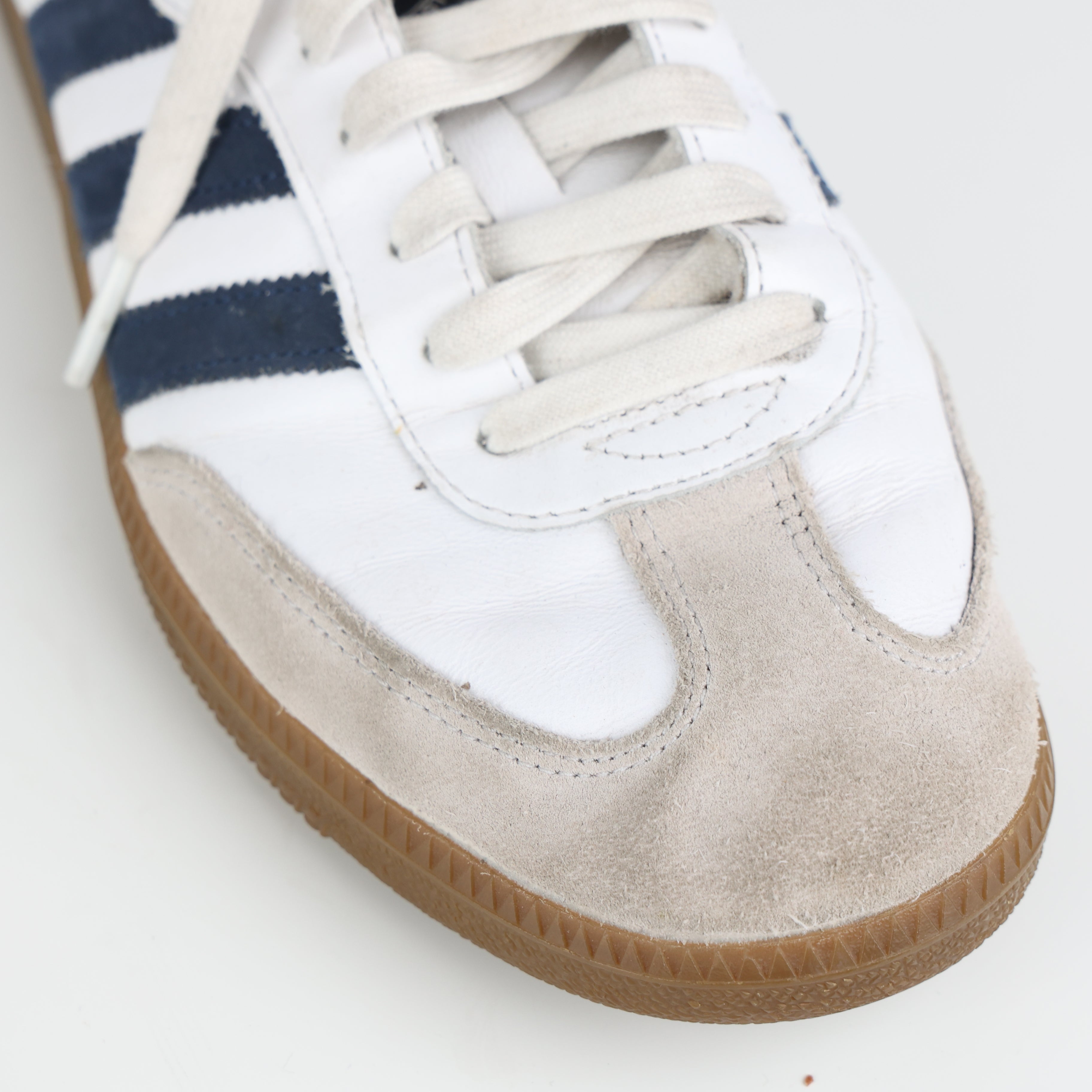 Trainers , Shoe Size 42