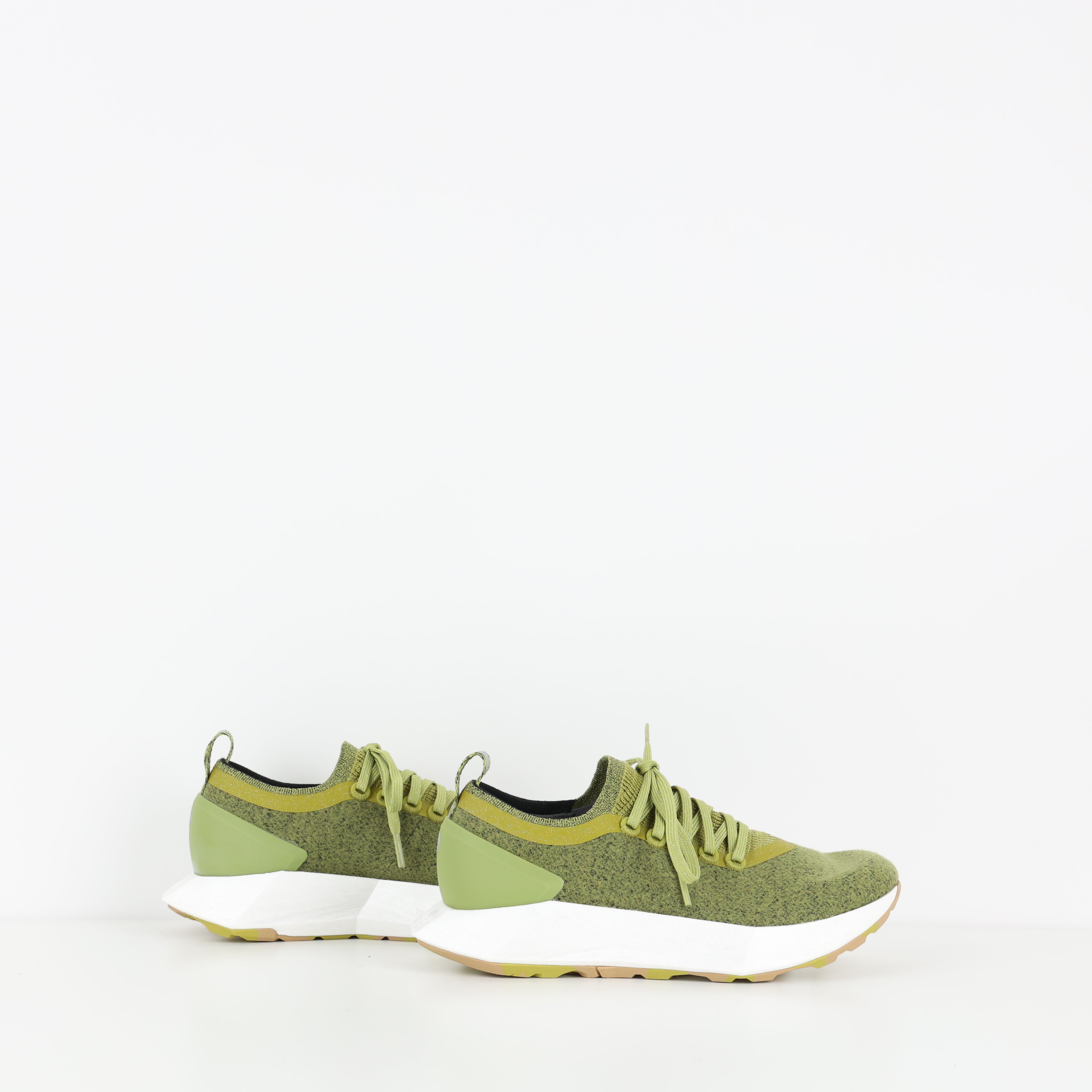 Trainers , Shoe Size 37.5