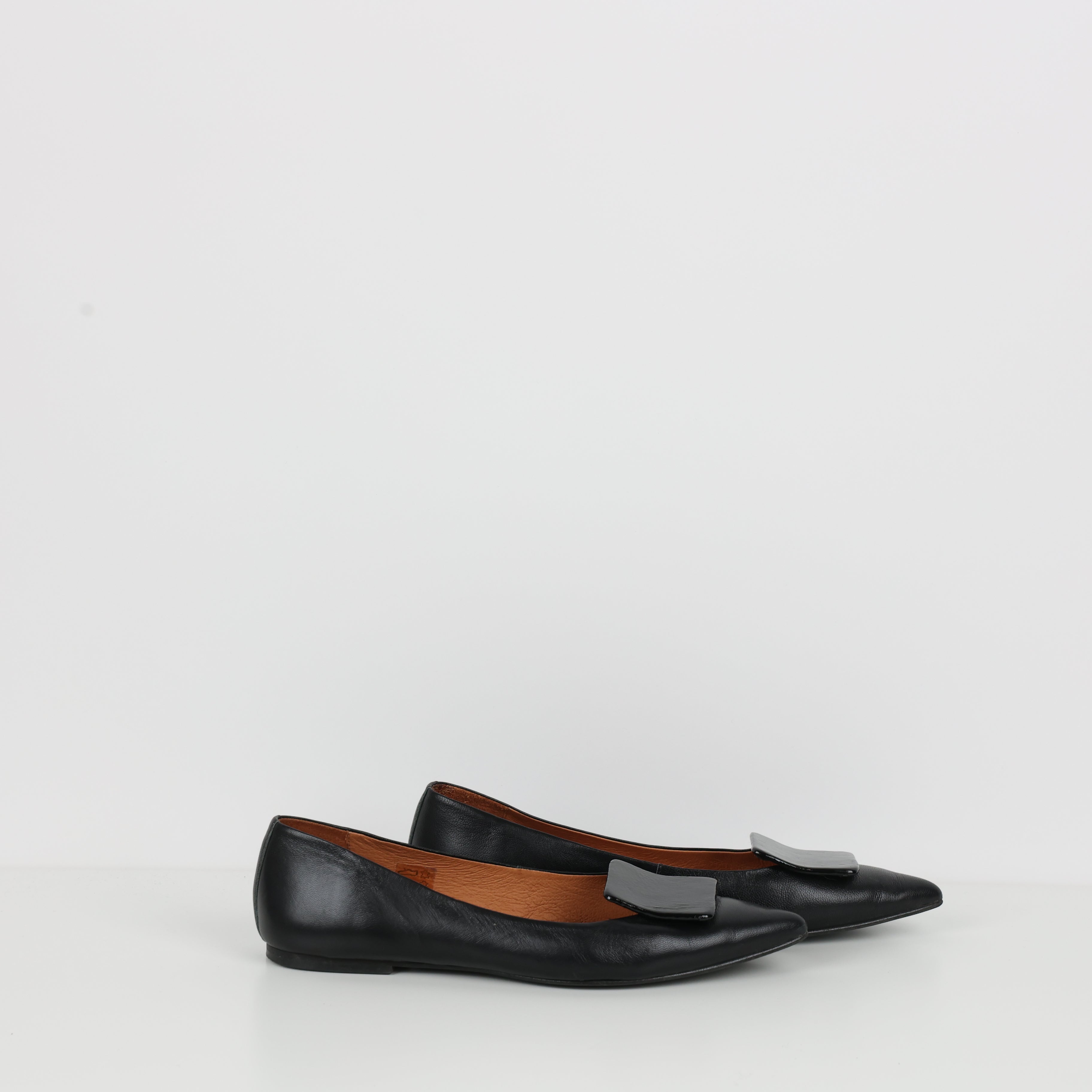 Flats, Shoe Size 38
