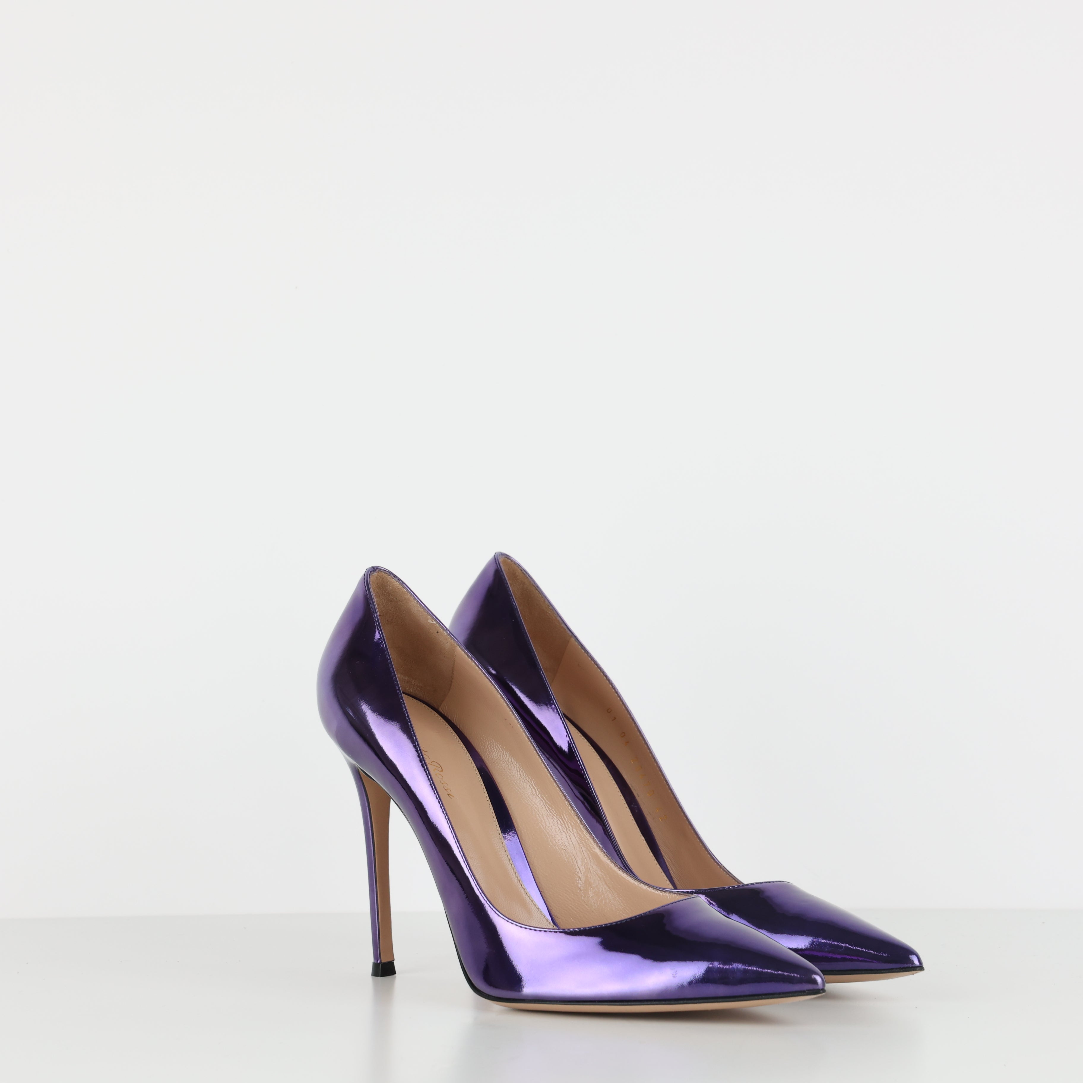 Heels , Shoe Size 42