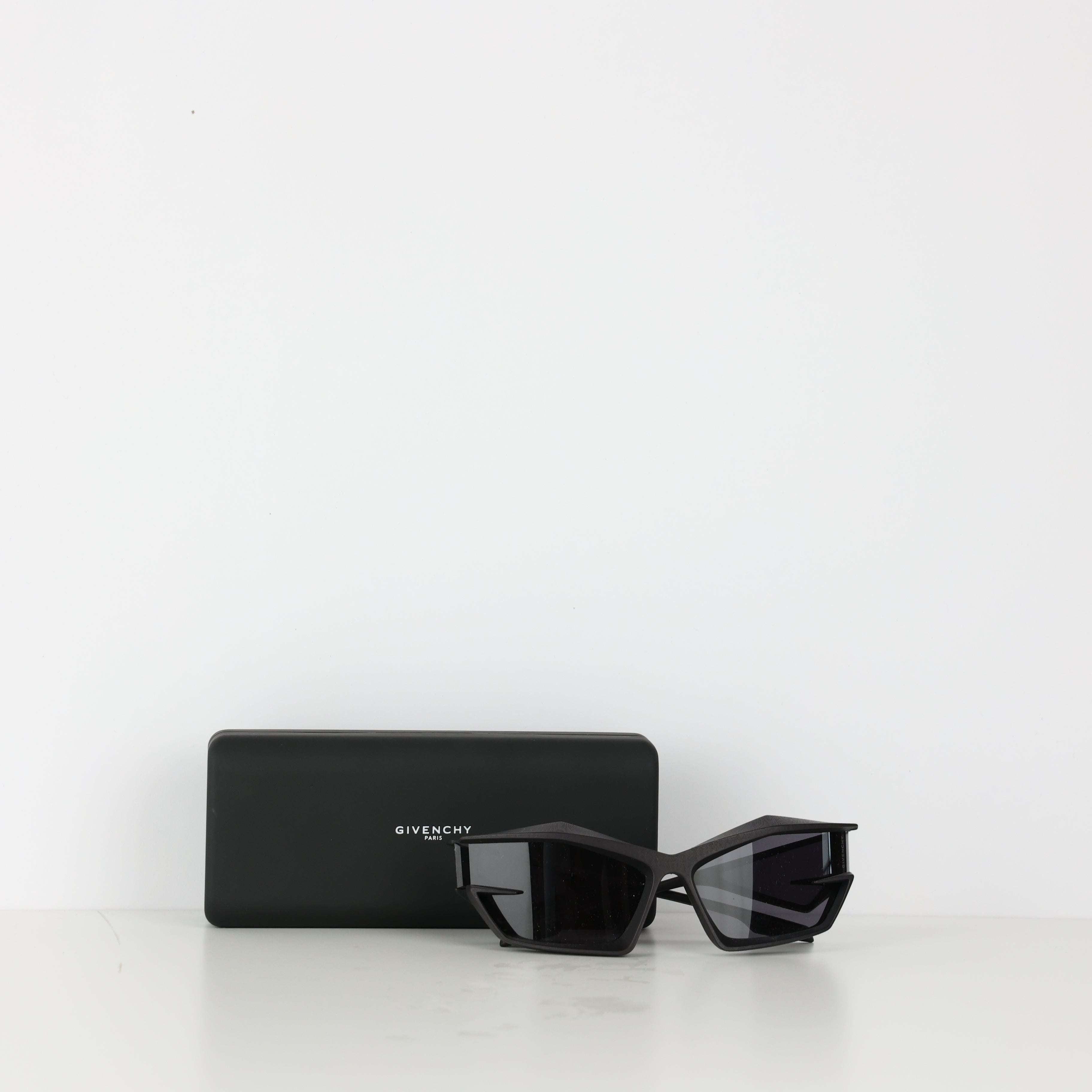 Sunglasses, UK Size One Size