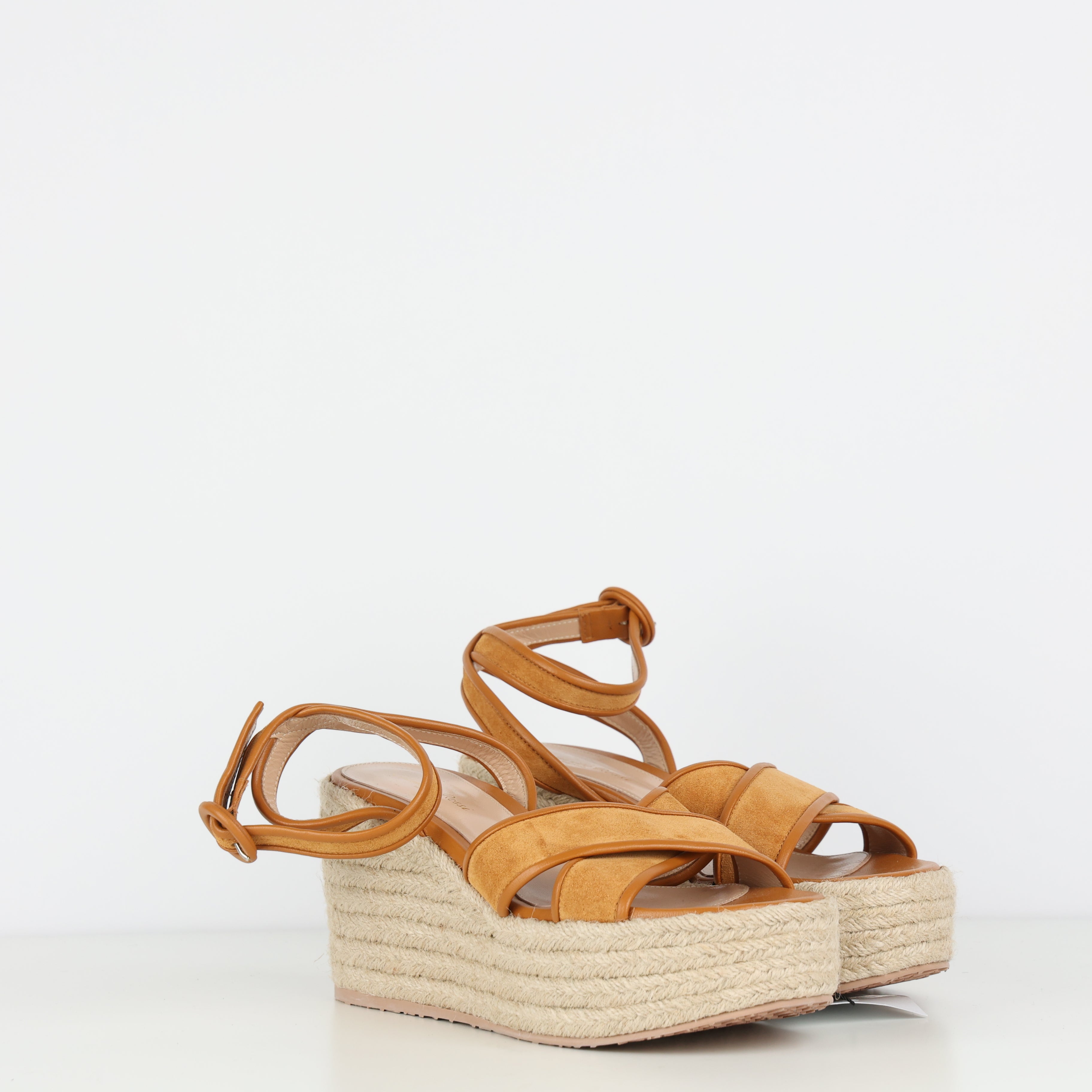 Heels , Shoe Size 39.5