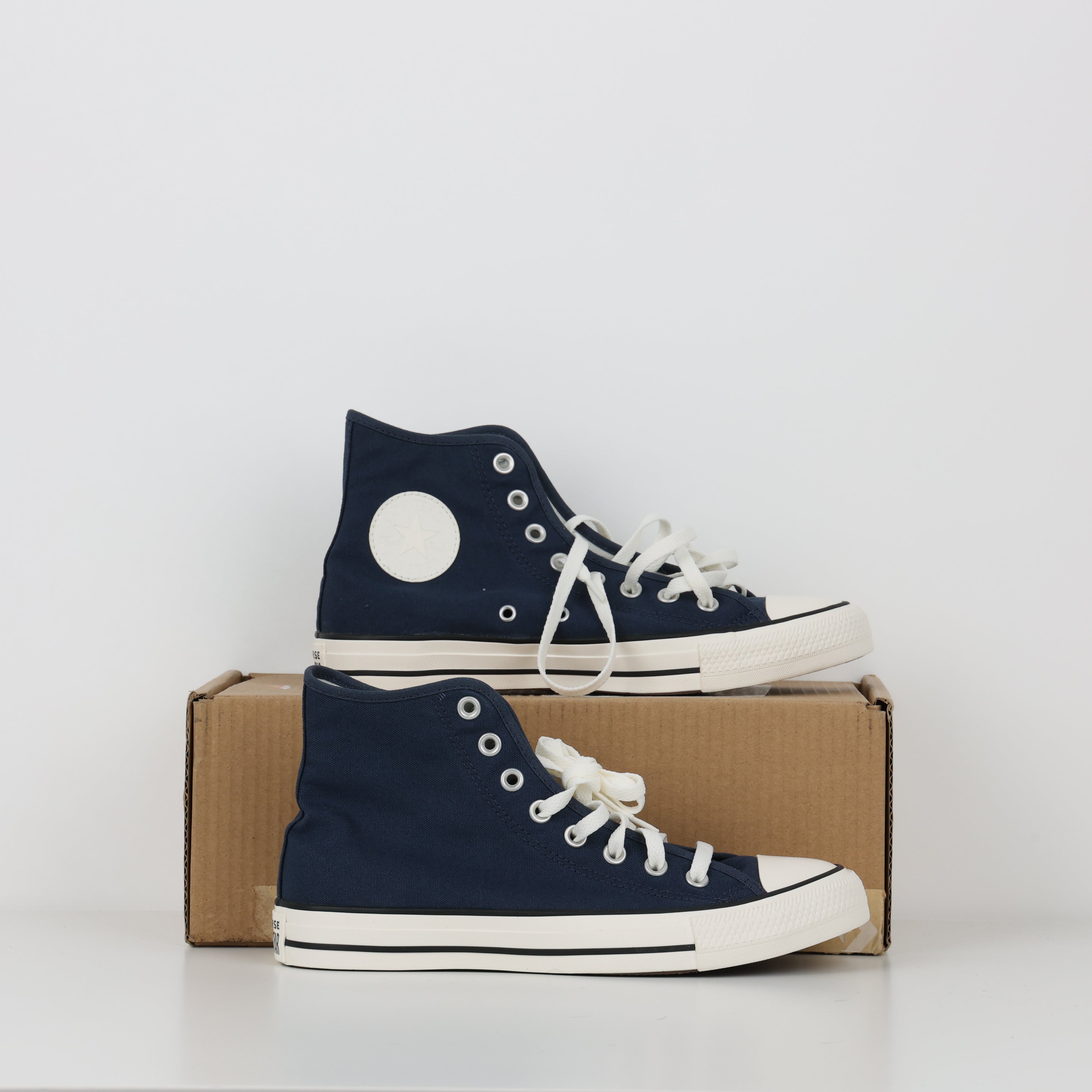 Trainers , Shoe Size 40.5
