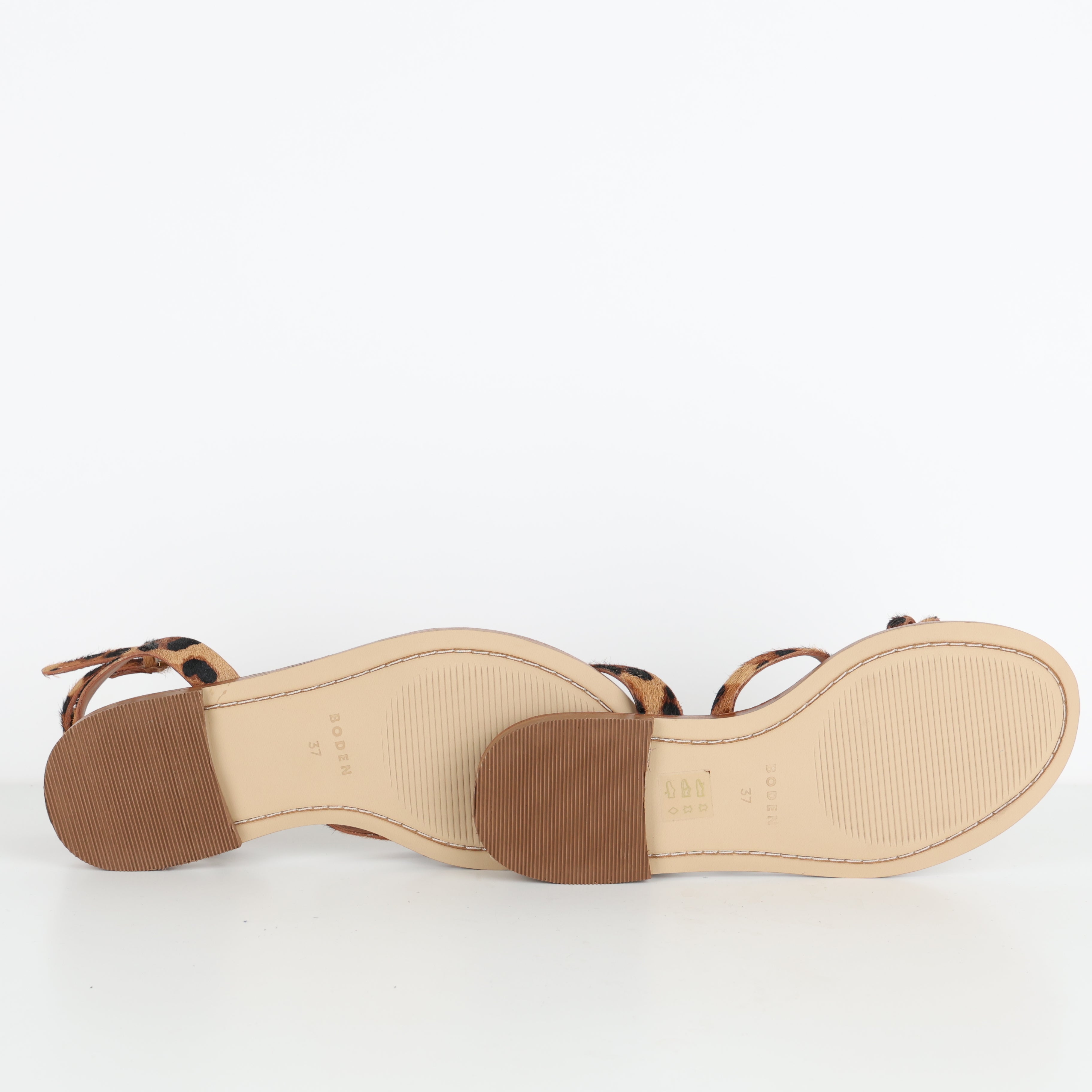 Flats , Shoe Size 37