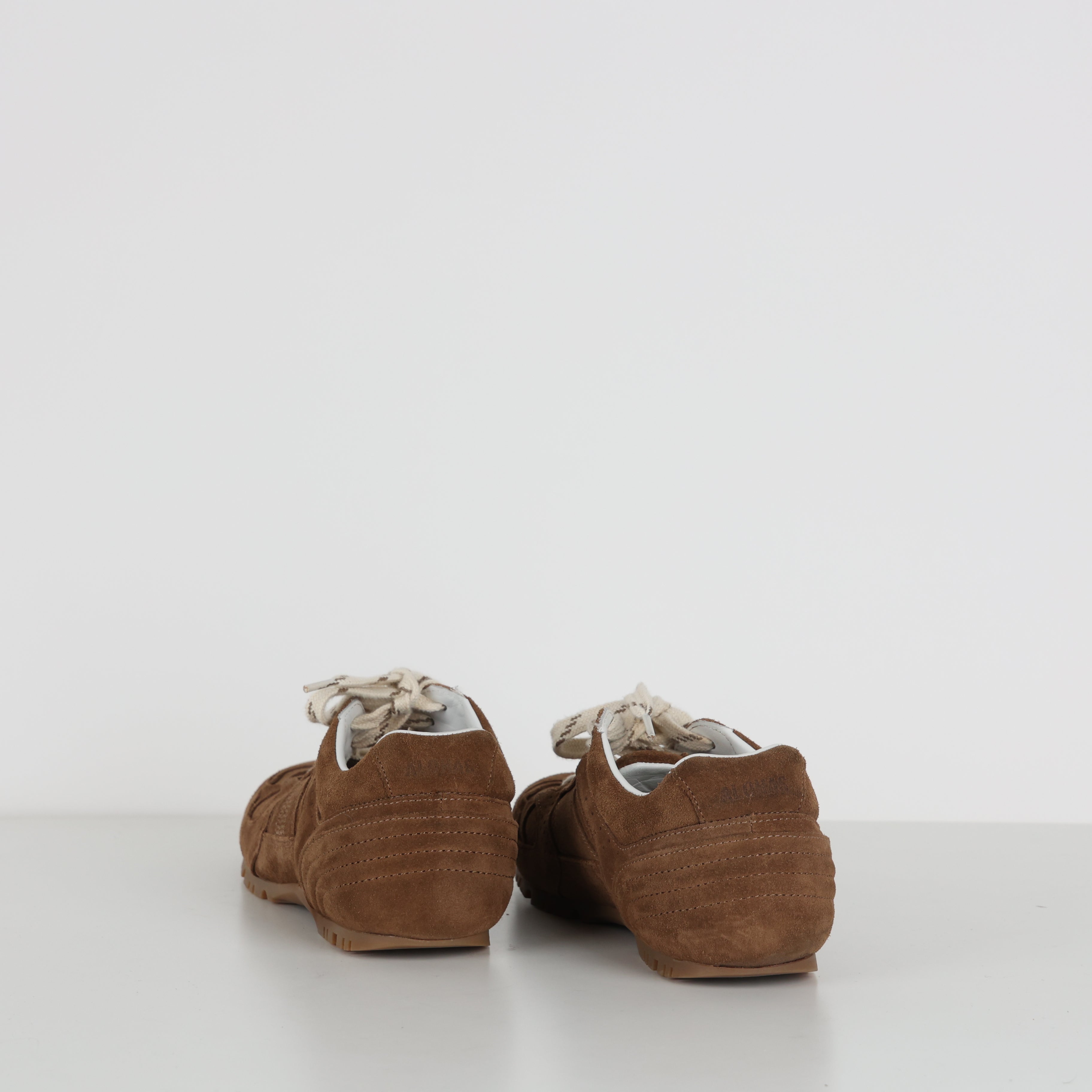 Trainers , Shoe Size 39