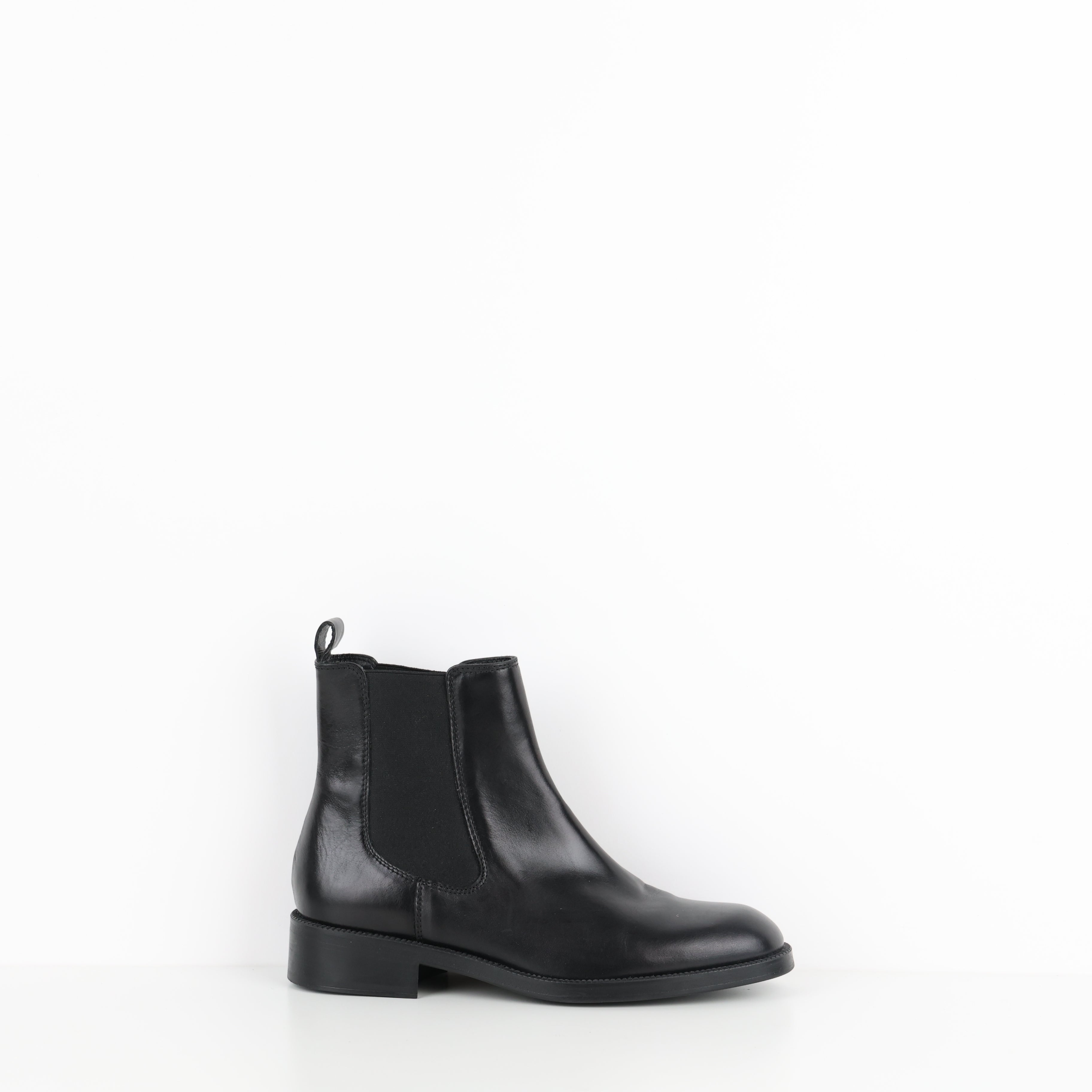 Boots , Shoe Size 40