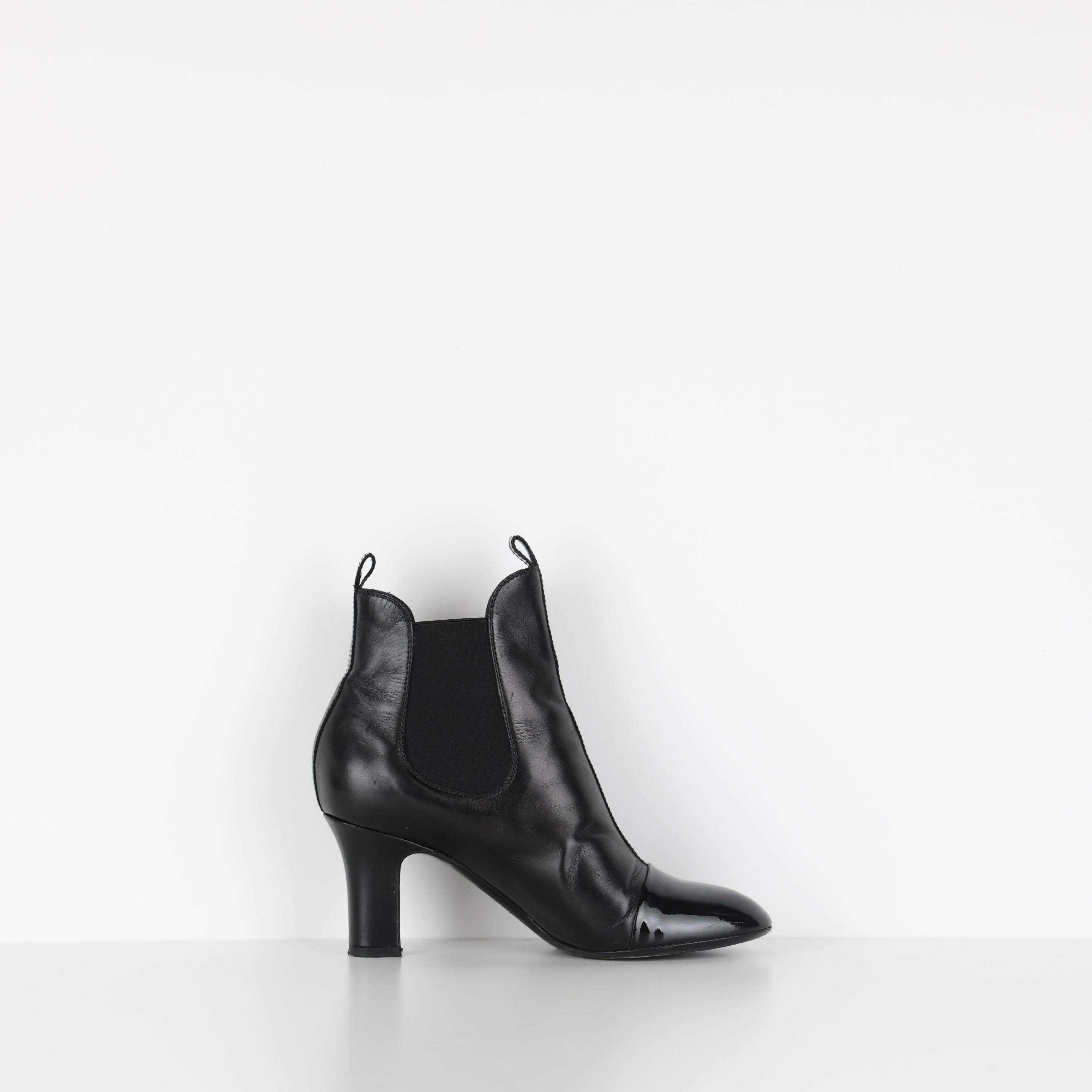 Boots , Shoe Size 38