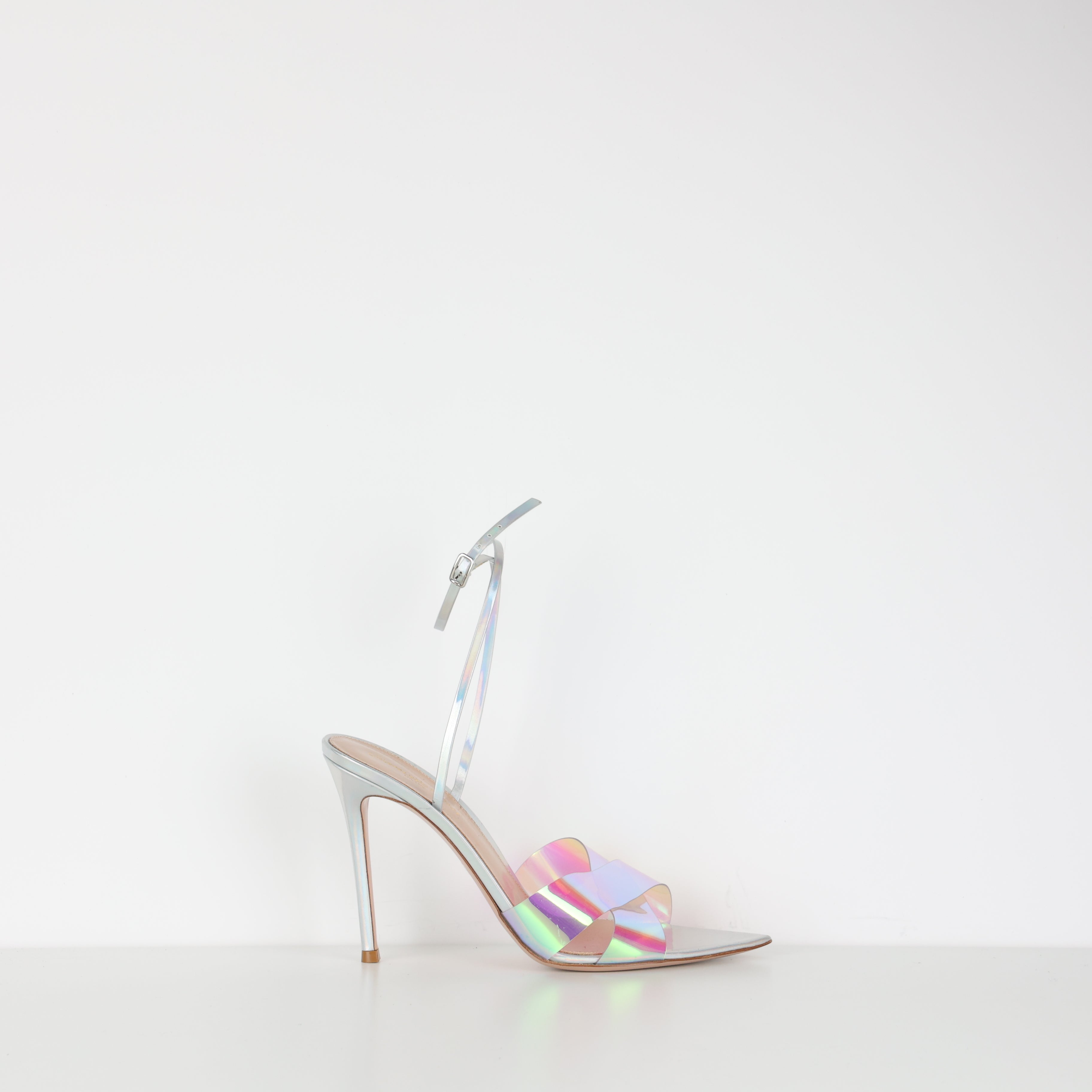 Heels , Shoe Size 39