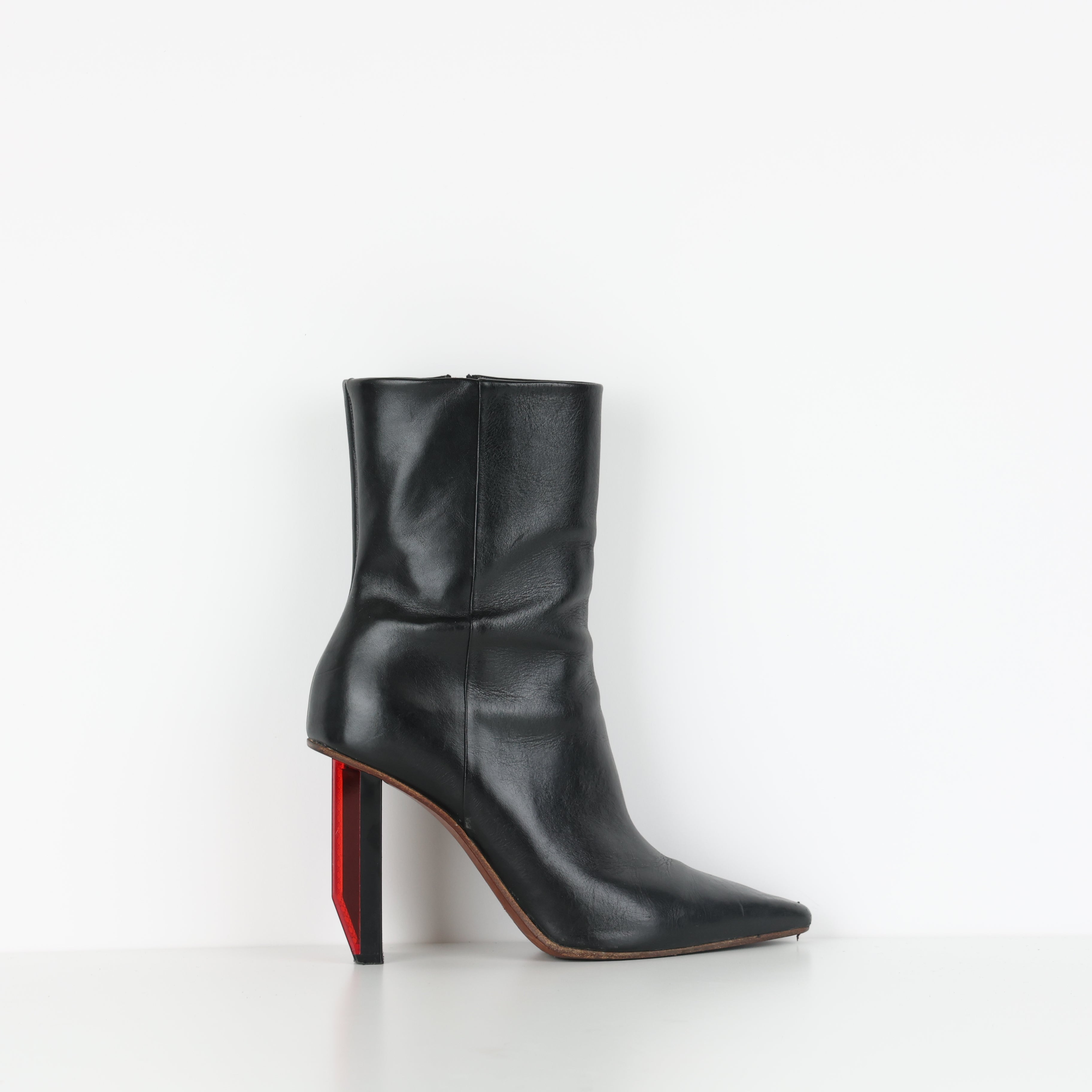 Boots , Shoe Size 39