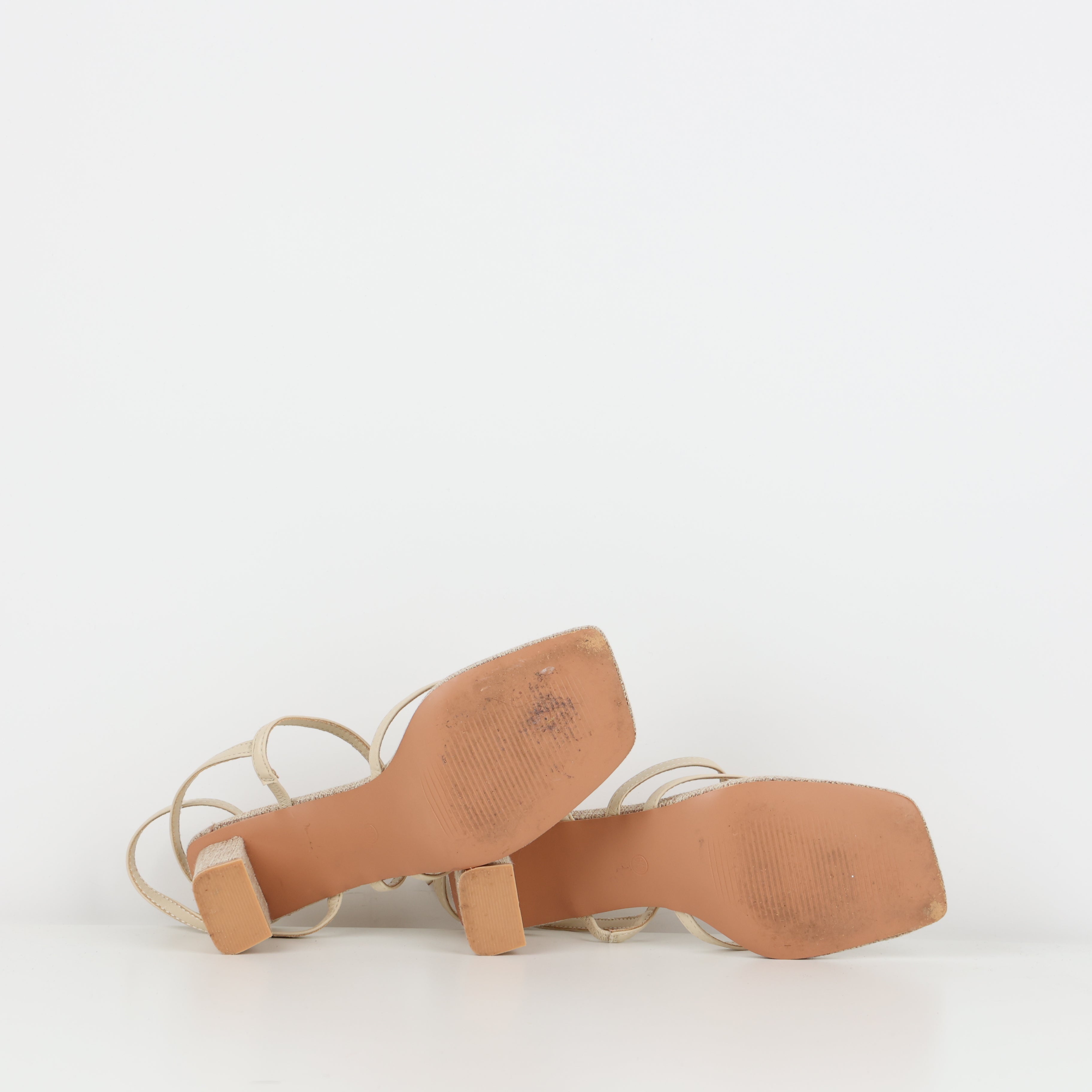 Heels , Shoe Size 39
