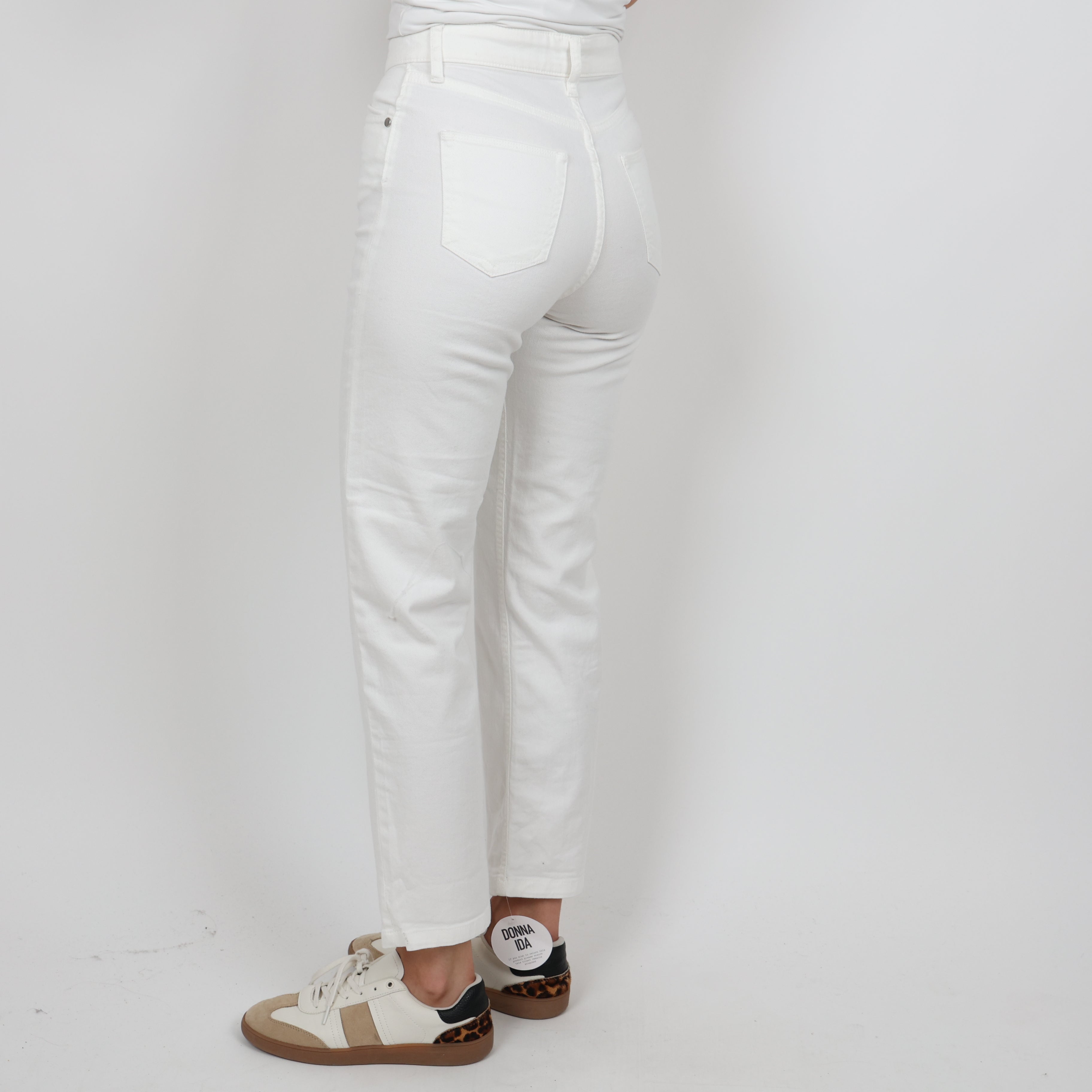 Jeans, Waist 25