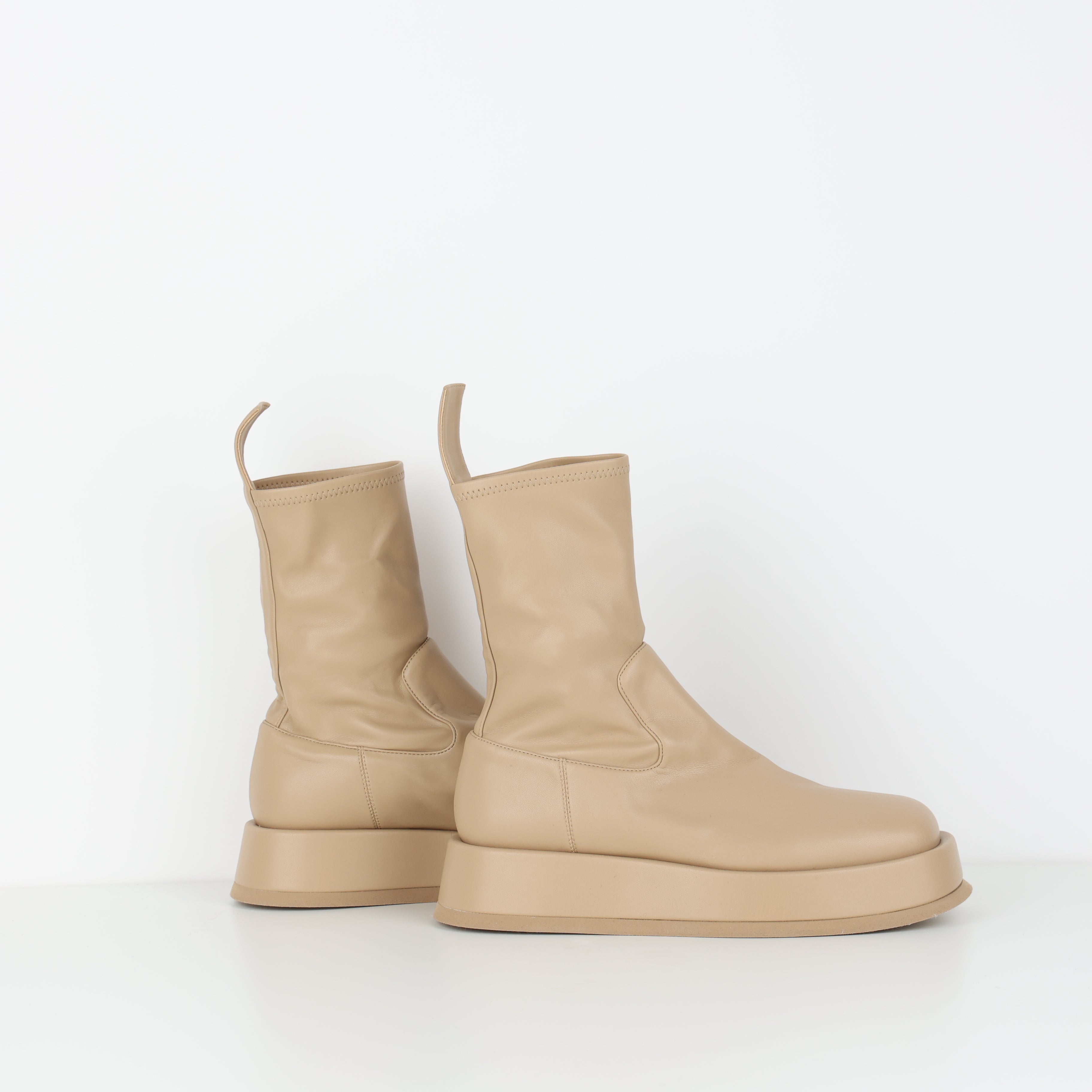 Boots , Shoe Size 39