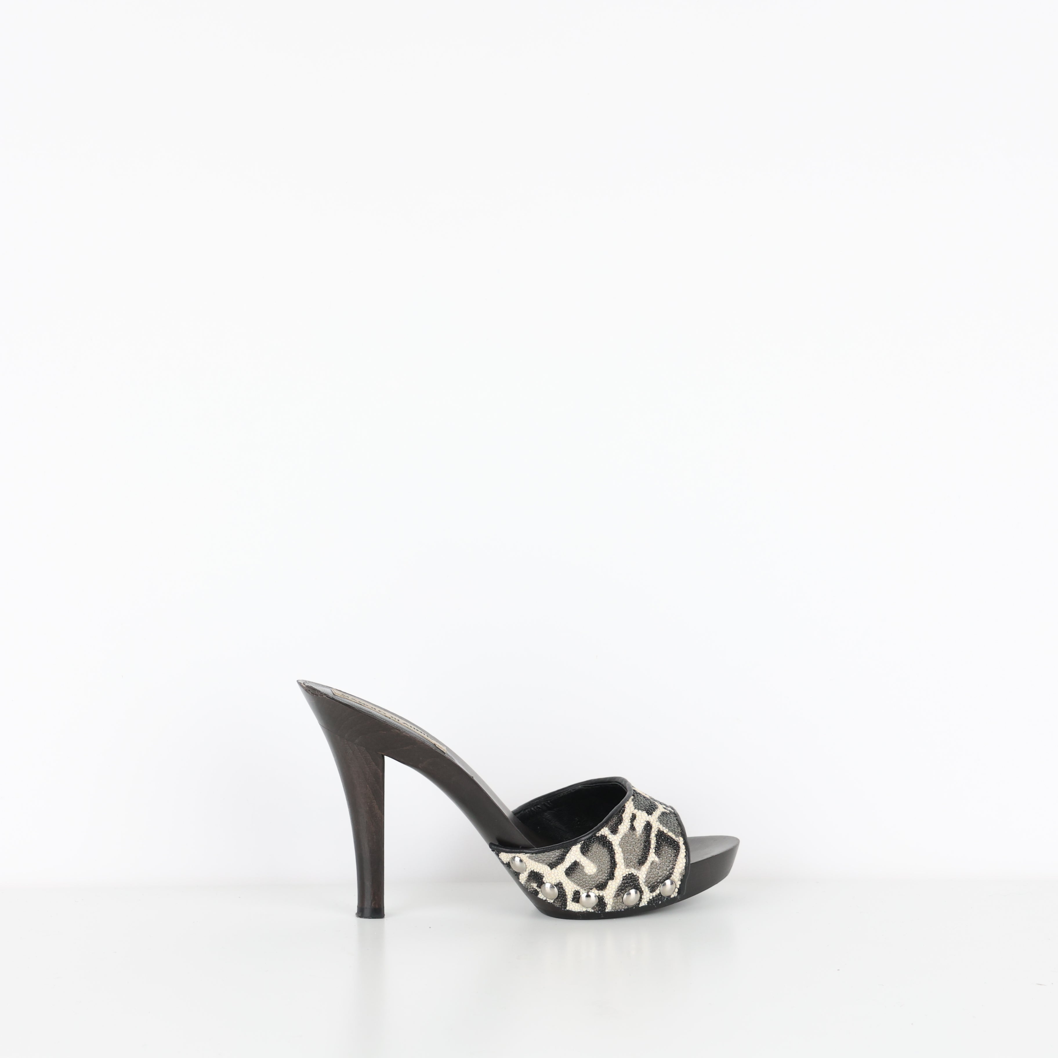 Heels , Shoe Size 38