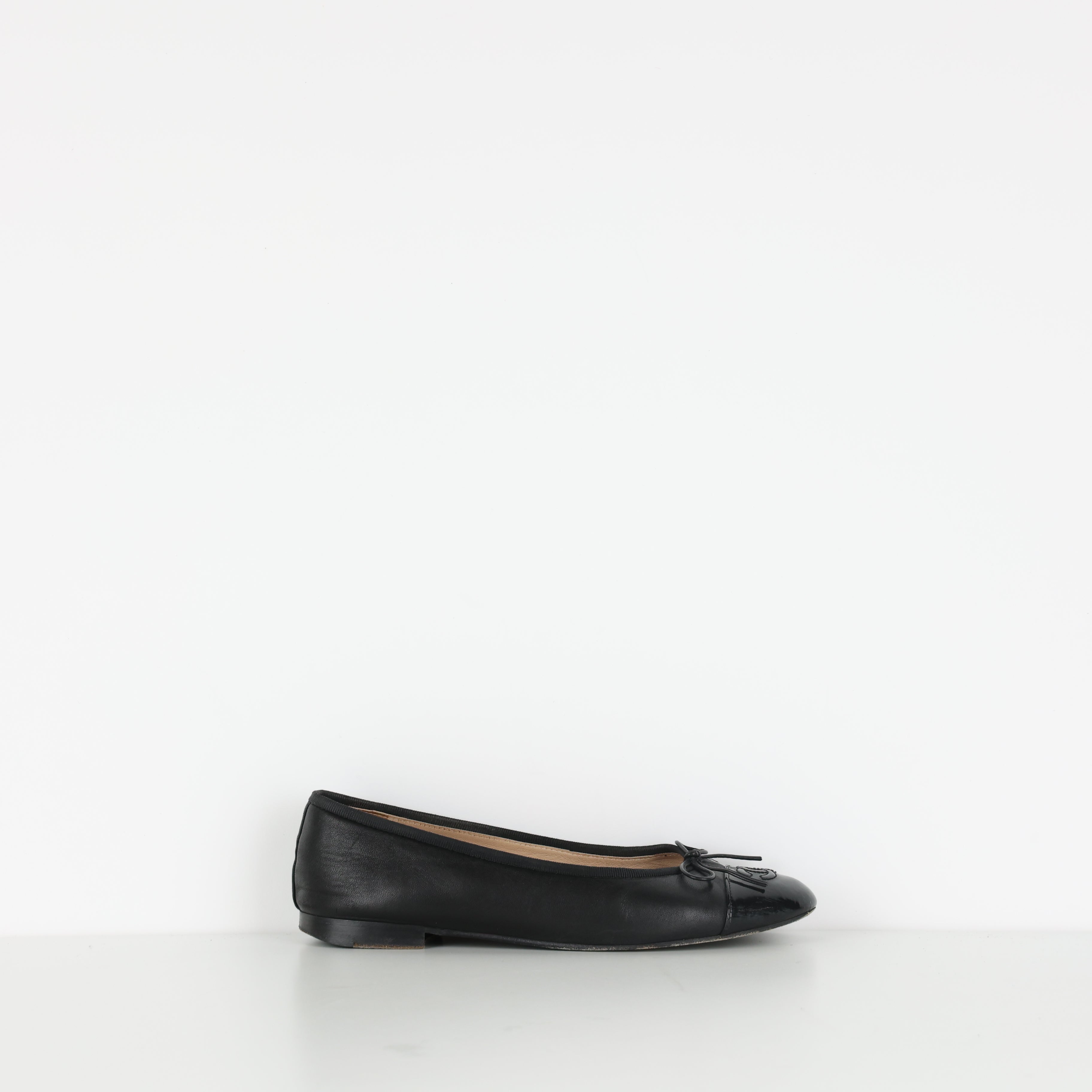 Flats , Shoe Size 37.5