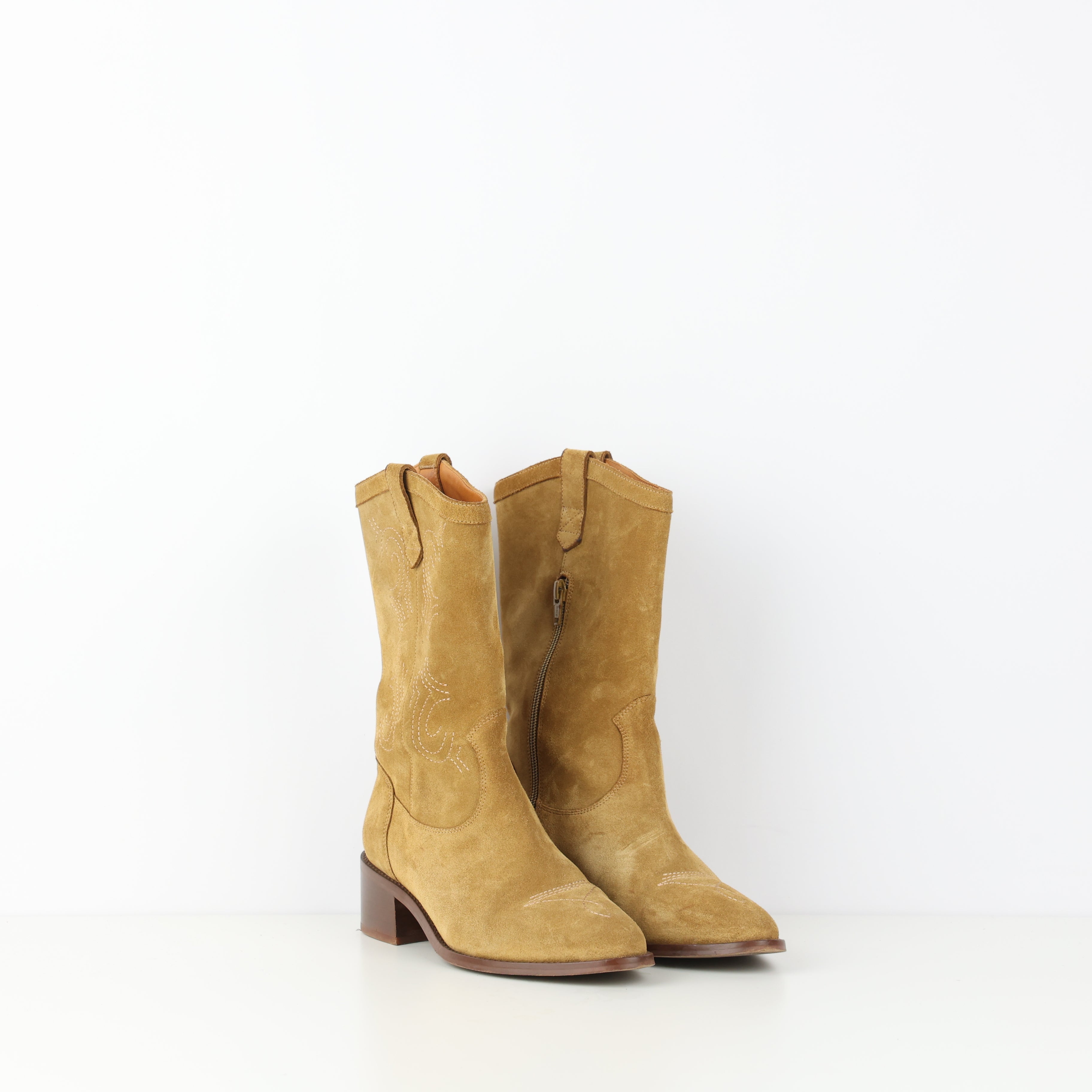 Boots , Shoe Size 37