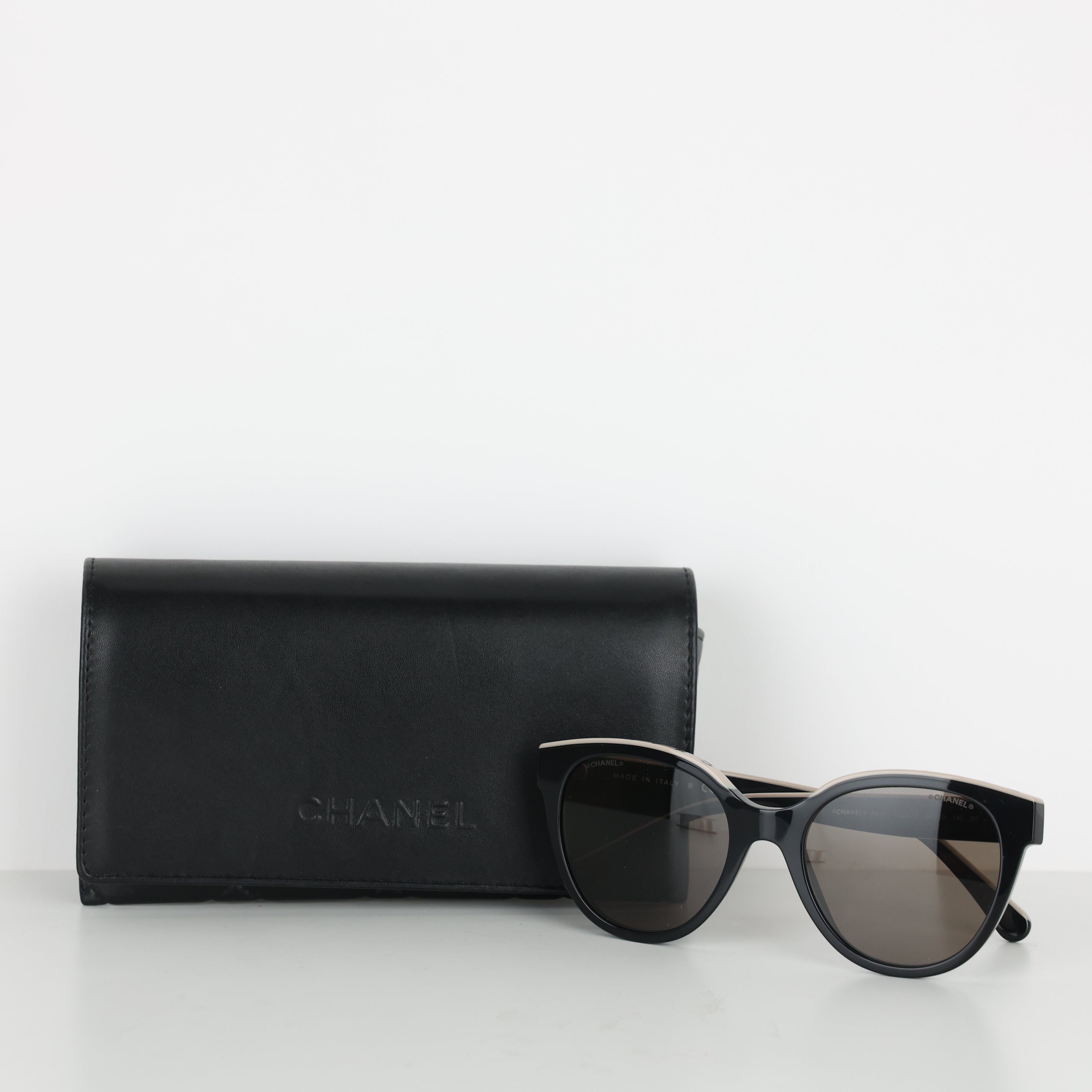Sunglasses, UK Size One Size