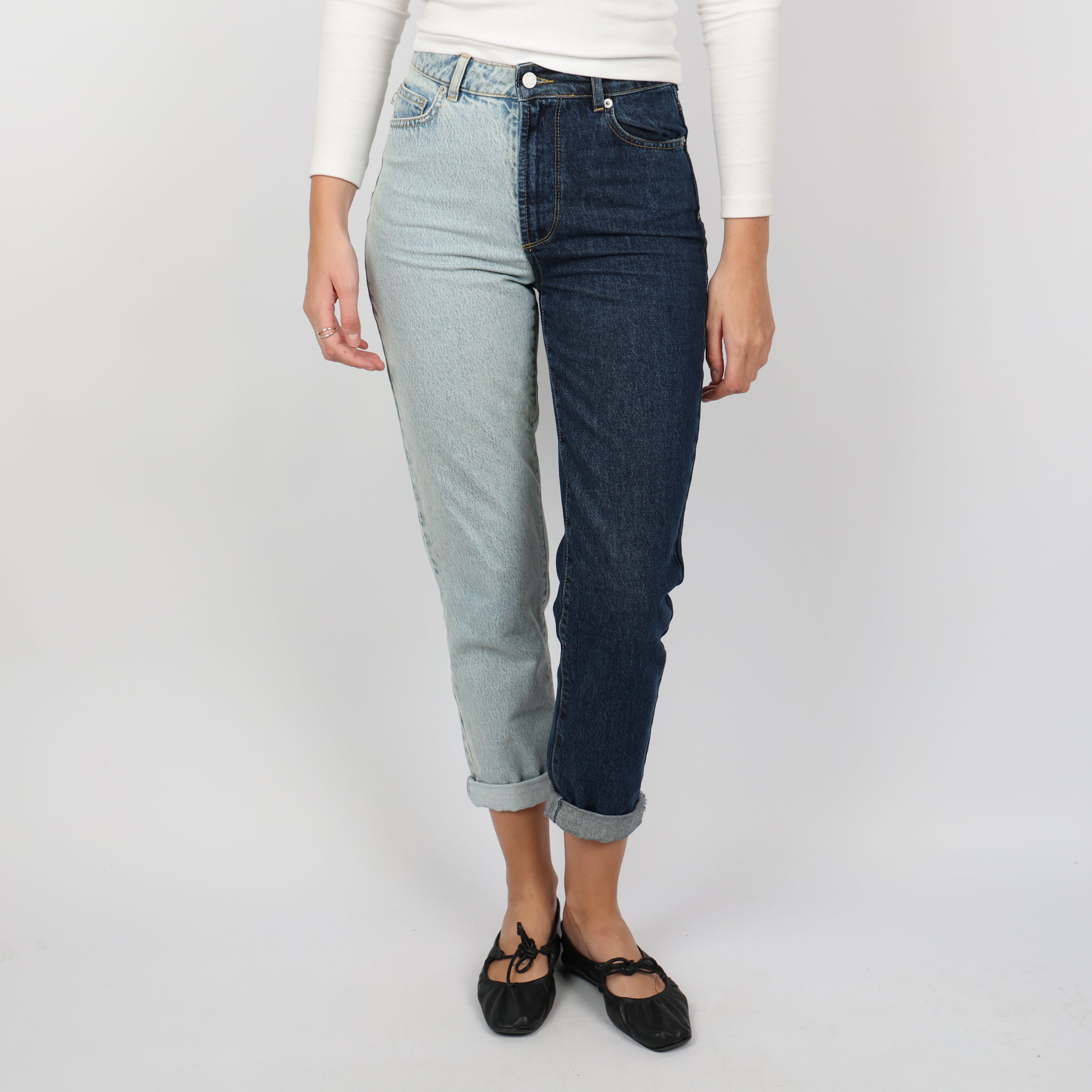 Jeans, Waist 28
