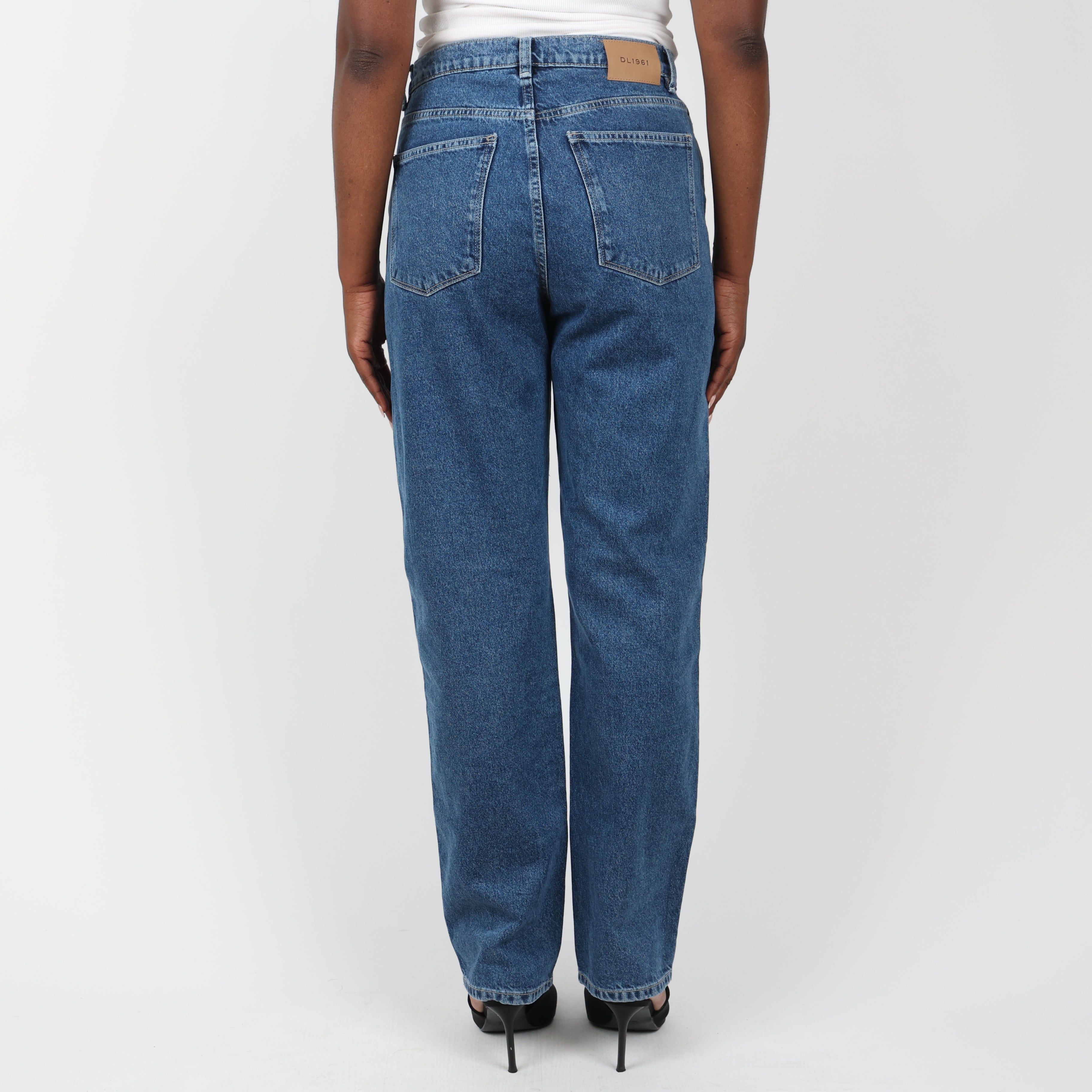 Jeans, Waist 28