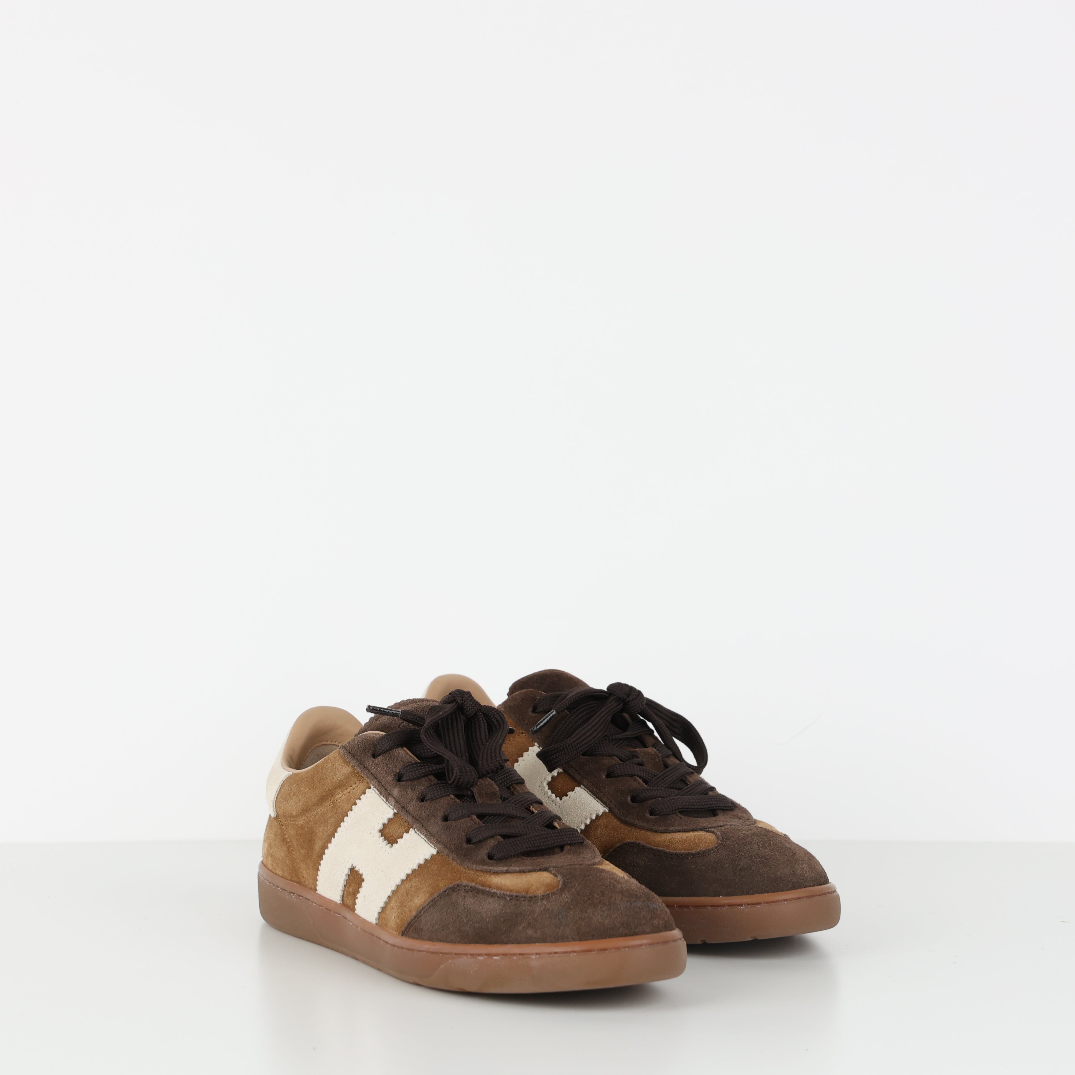 Trainers , Shoe Size 40