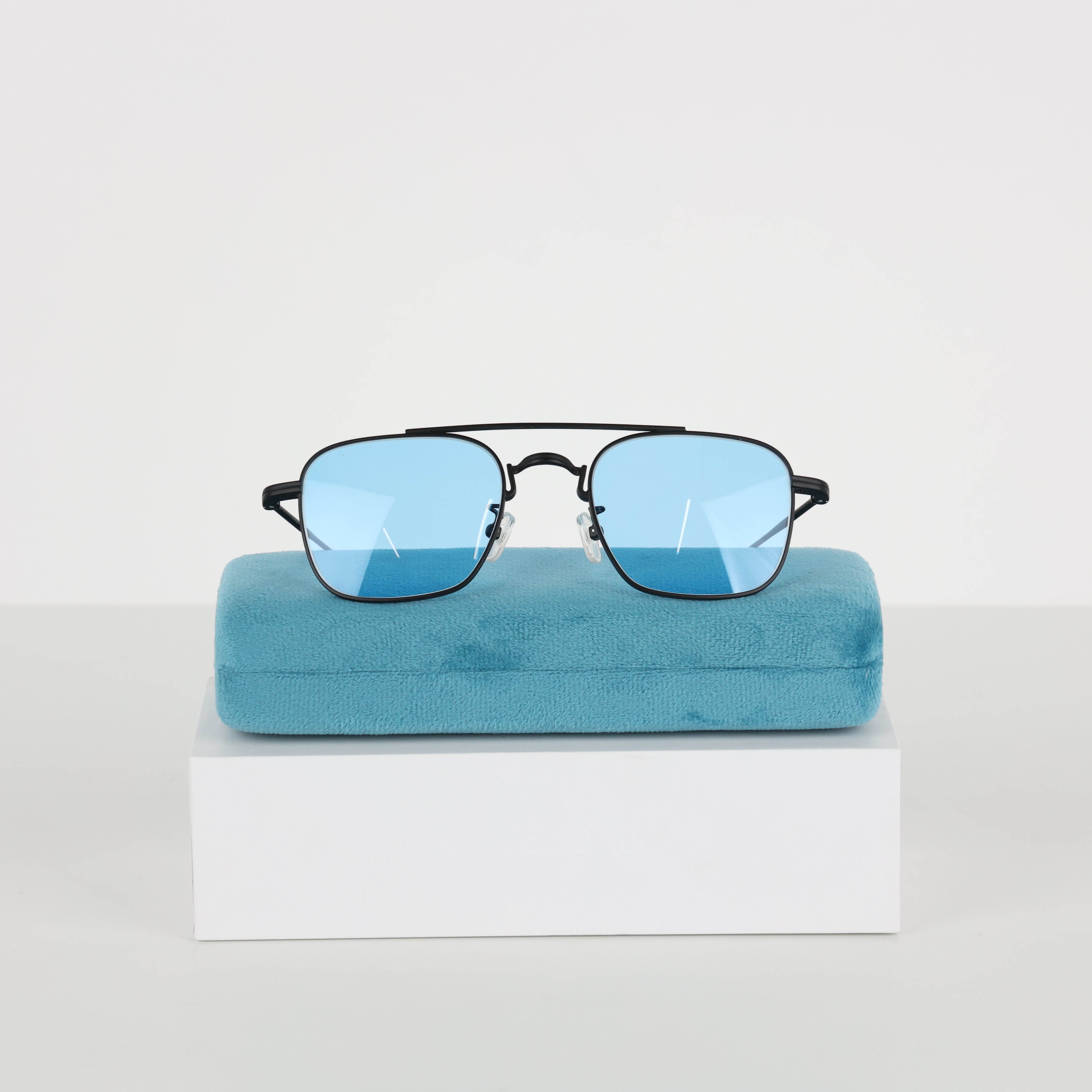 Sunglasses, UK Size One Size