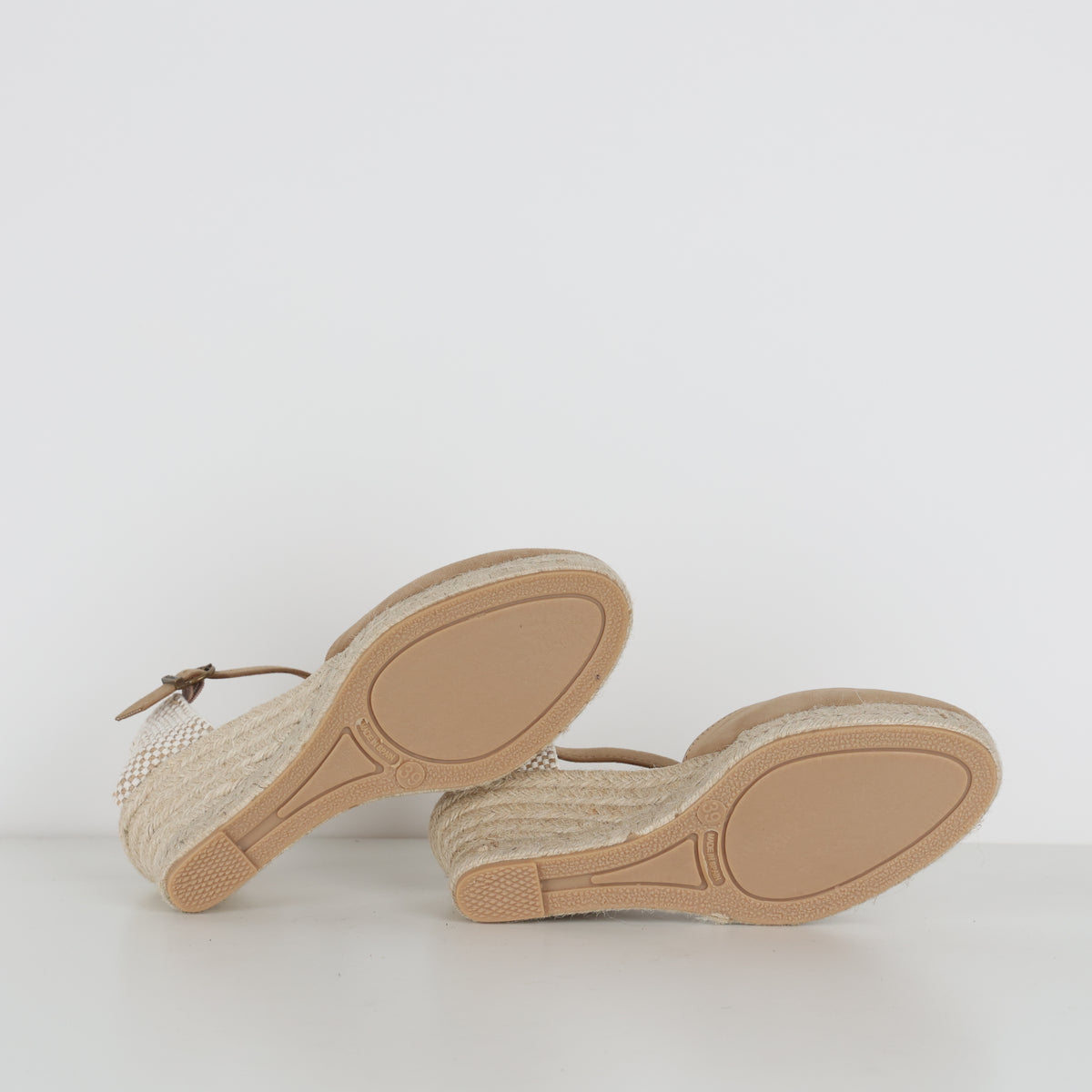 Heels , Shoe Size 39