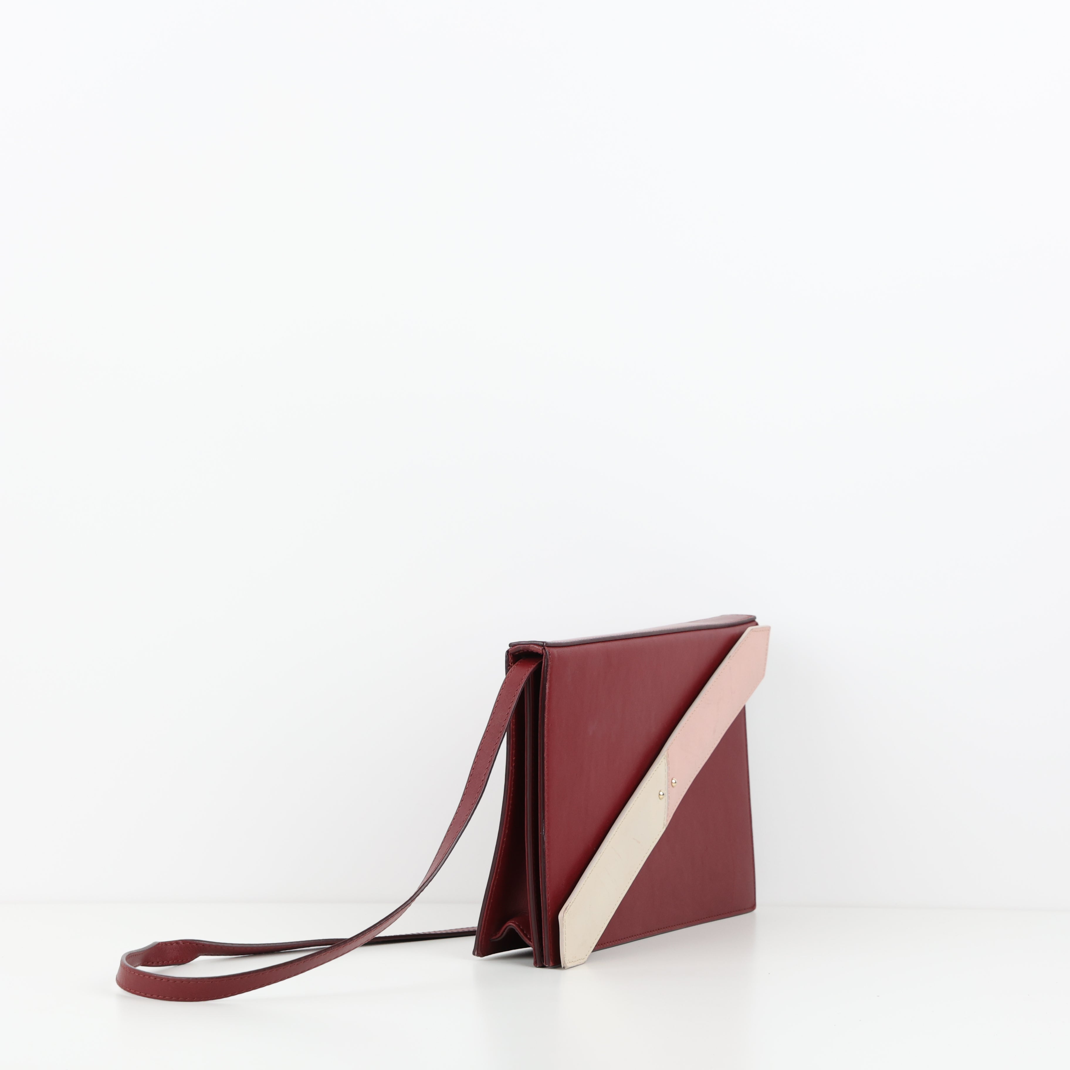D'ESTRĒE, Cross Body Bag